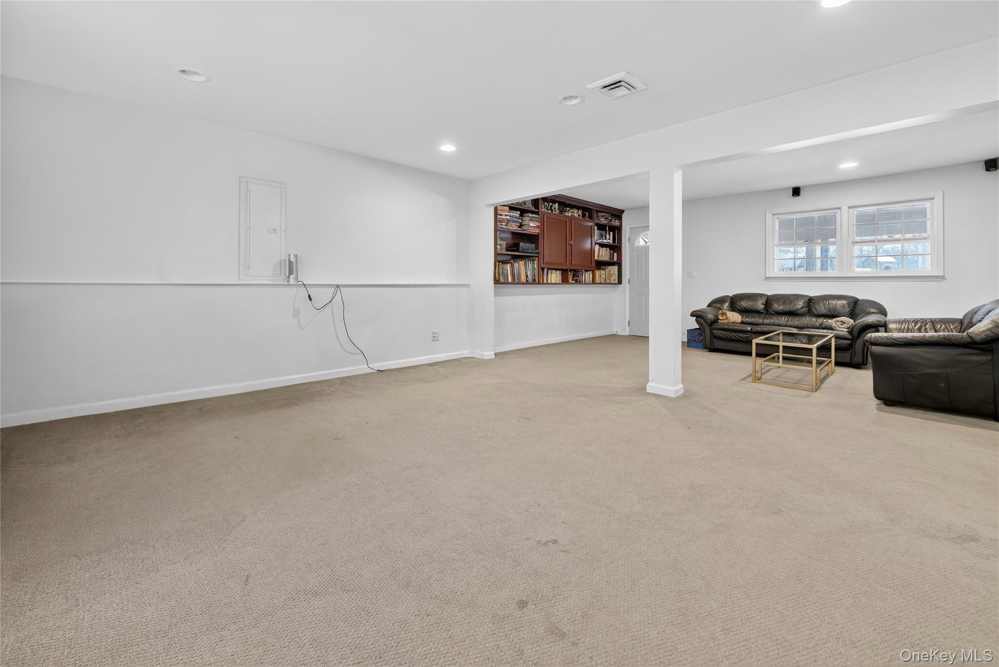 4 Lois Lane, Monsey, NY 10952