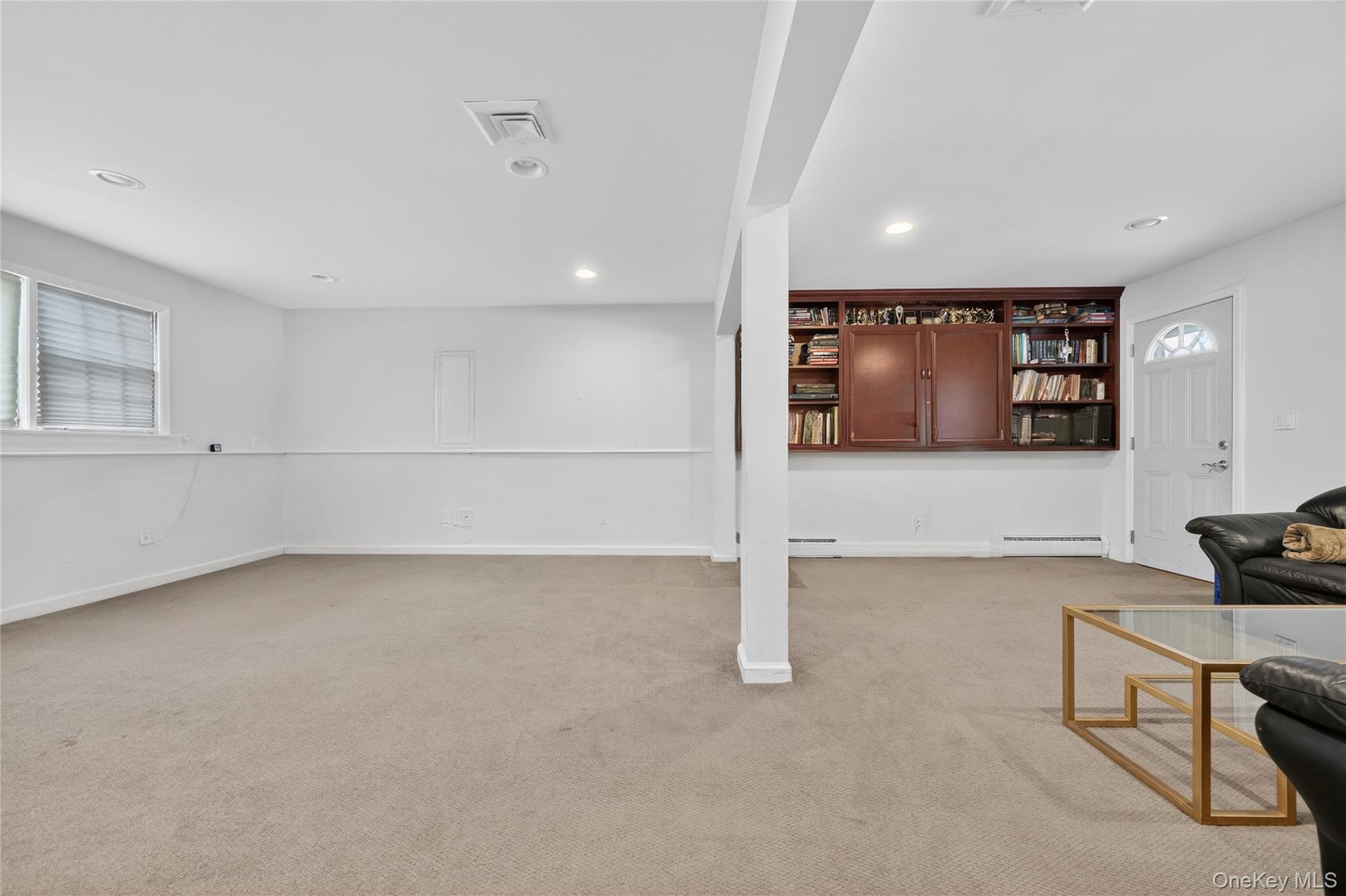 4 Lois Lane, Monsey, NY 10952