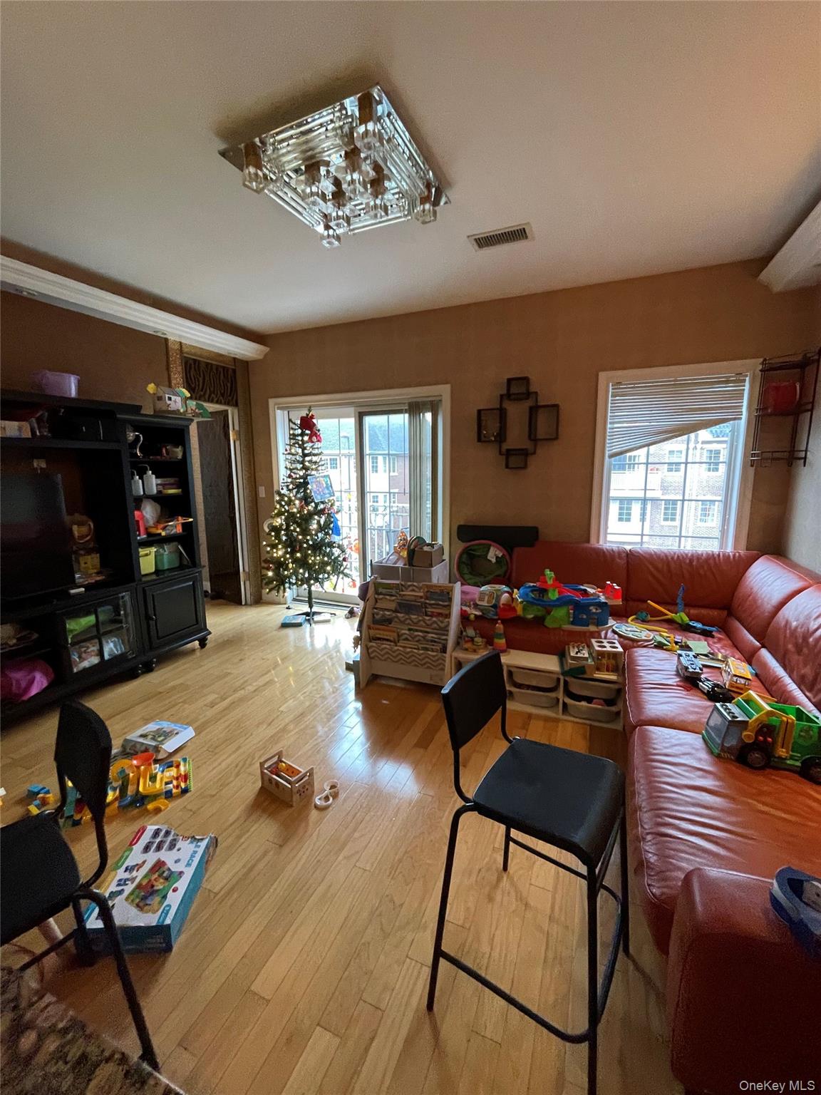 350 Soundview Lane, College Point, NY 11356