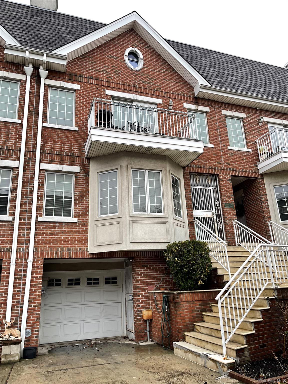 350 Soundview Lane, College Point, NY 11356