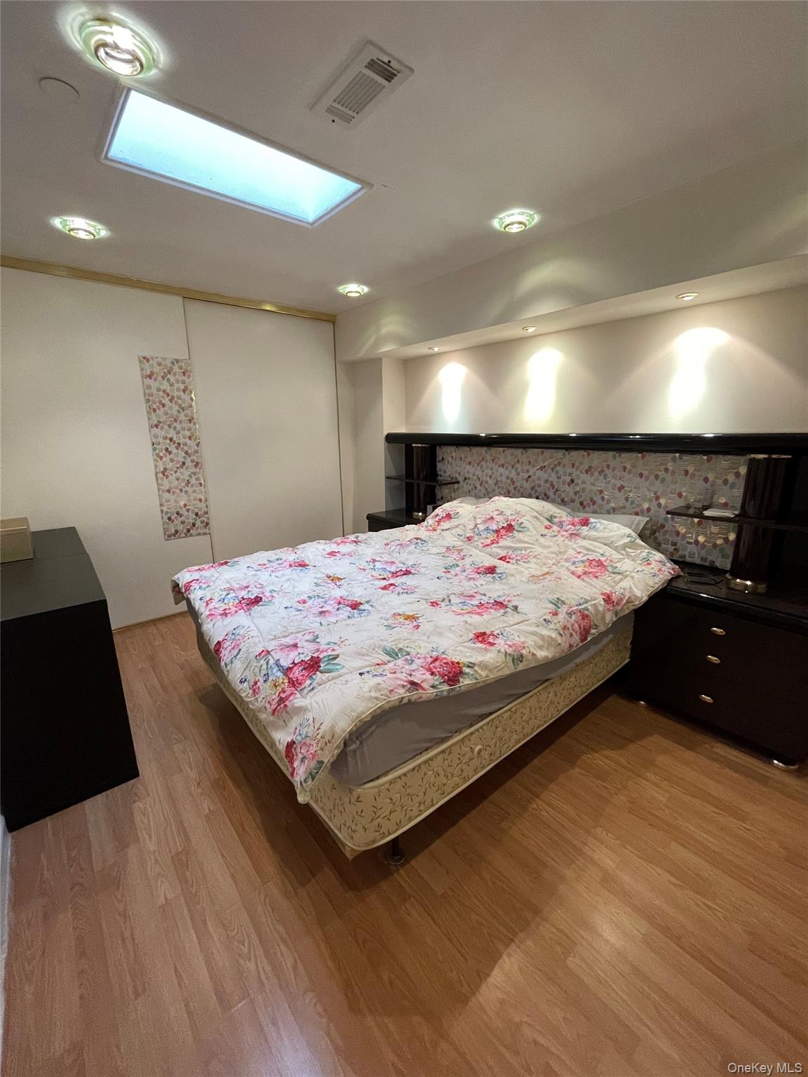 350 Soundview Lane, College Point, NY 11356