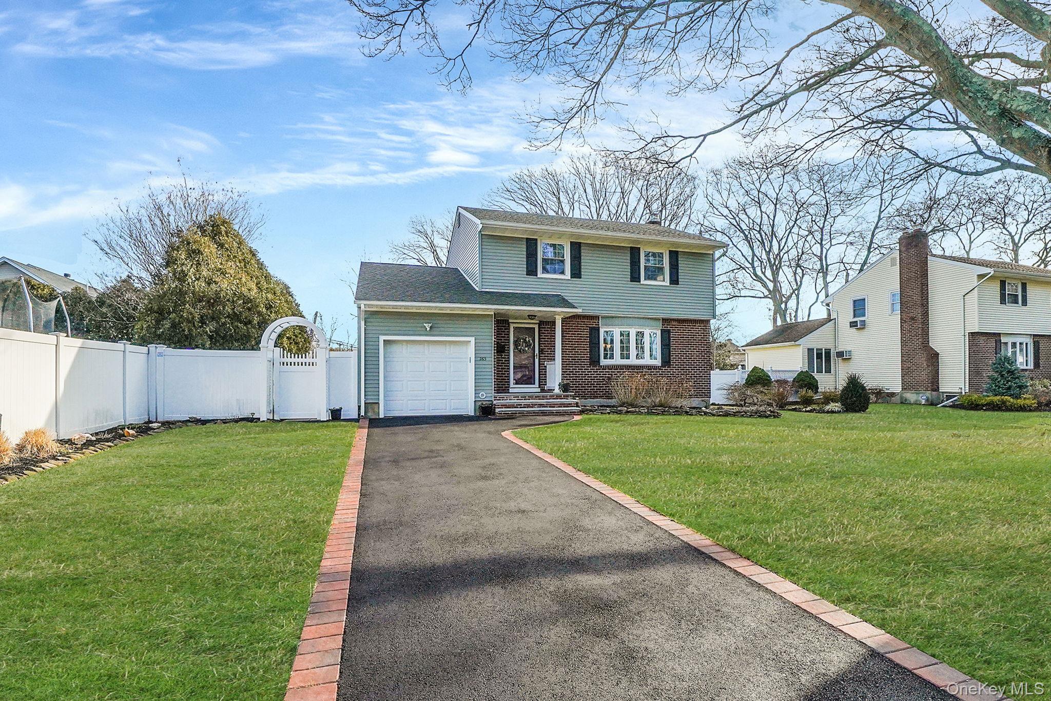 263 Keswick Drive, East Islip, NY 11730