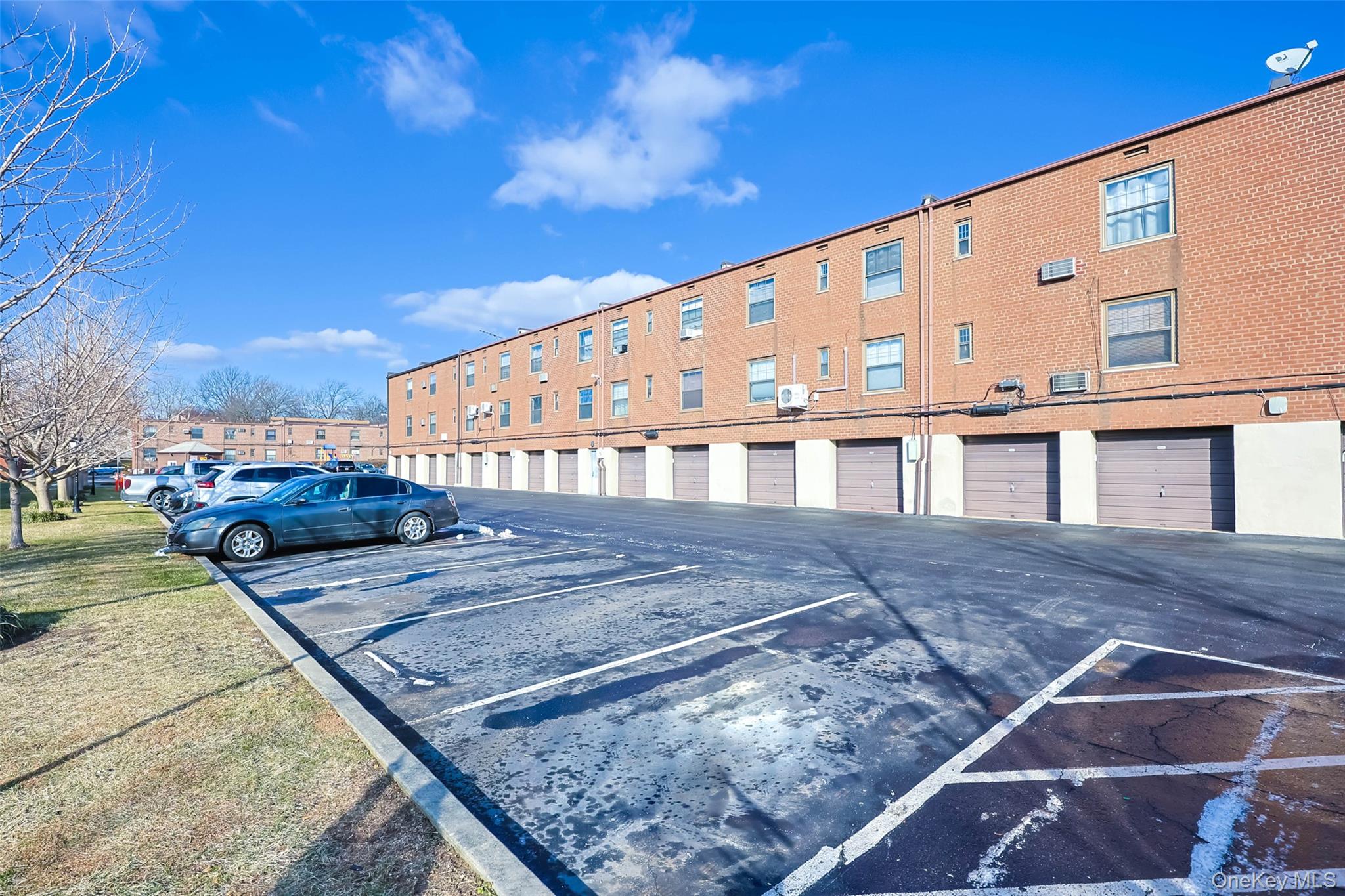 70-07 Park Drive E # A, Kew Garden Hills, NY 11367