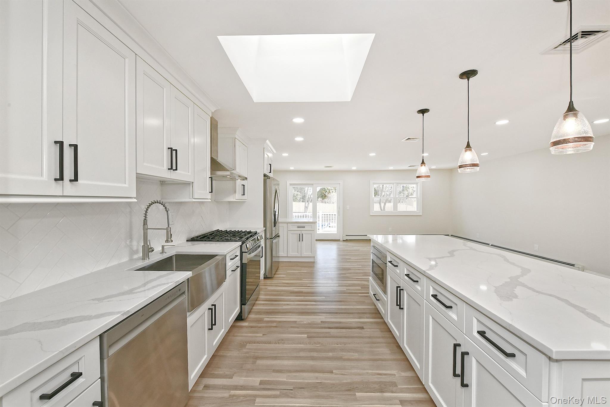 230 Townline Road, Commack, NY 11725