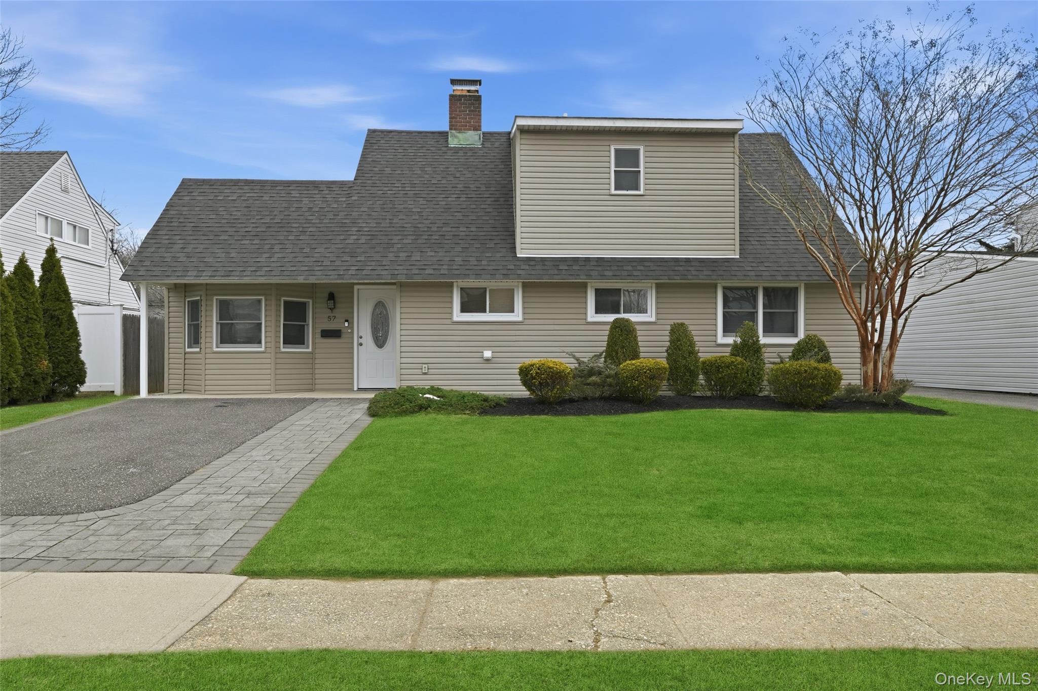 57 Cobalt Lane, Westbury, NY 11590