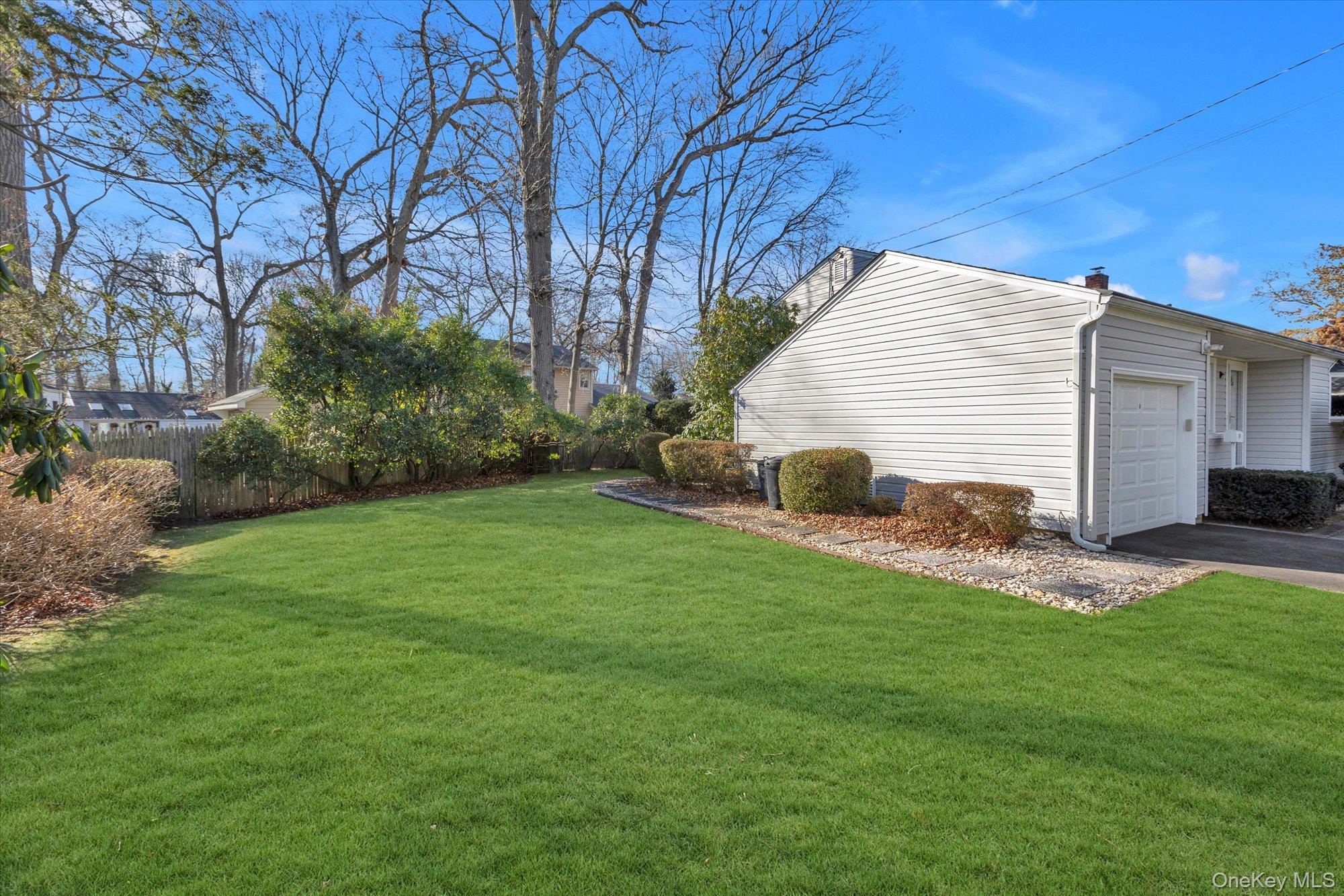 19 Capitol Place, South Huntington, NY 11746