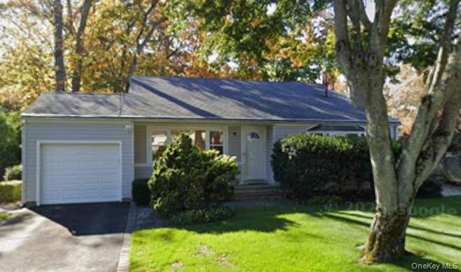 19 Capitol Place, South Huntington, NY 11746