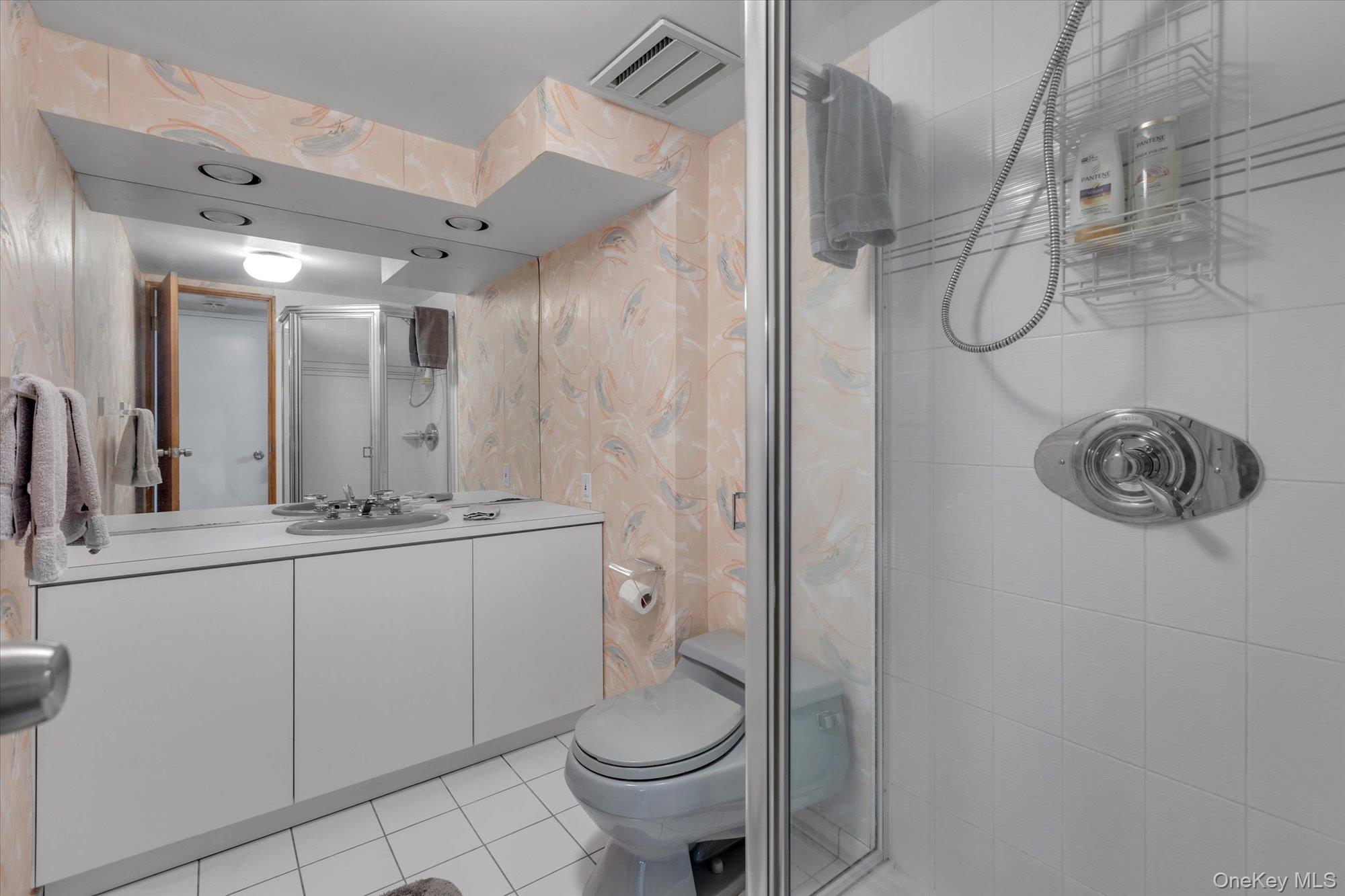 19 Capitol Place, South Huntington, NY 11746