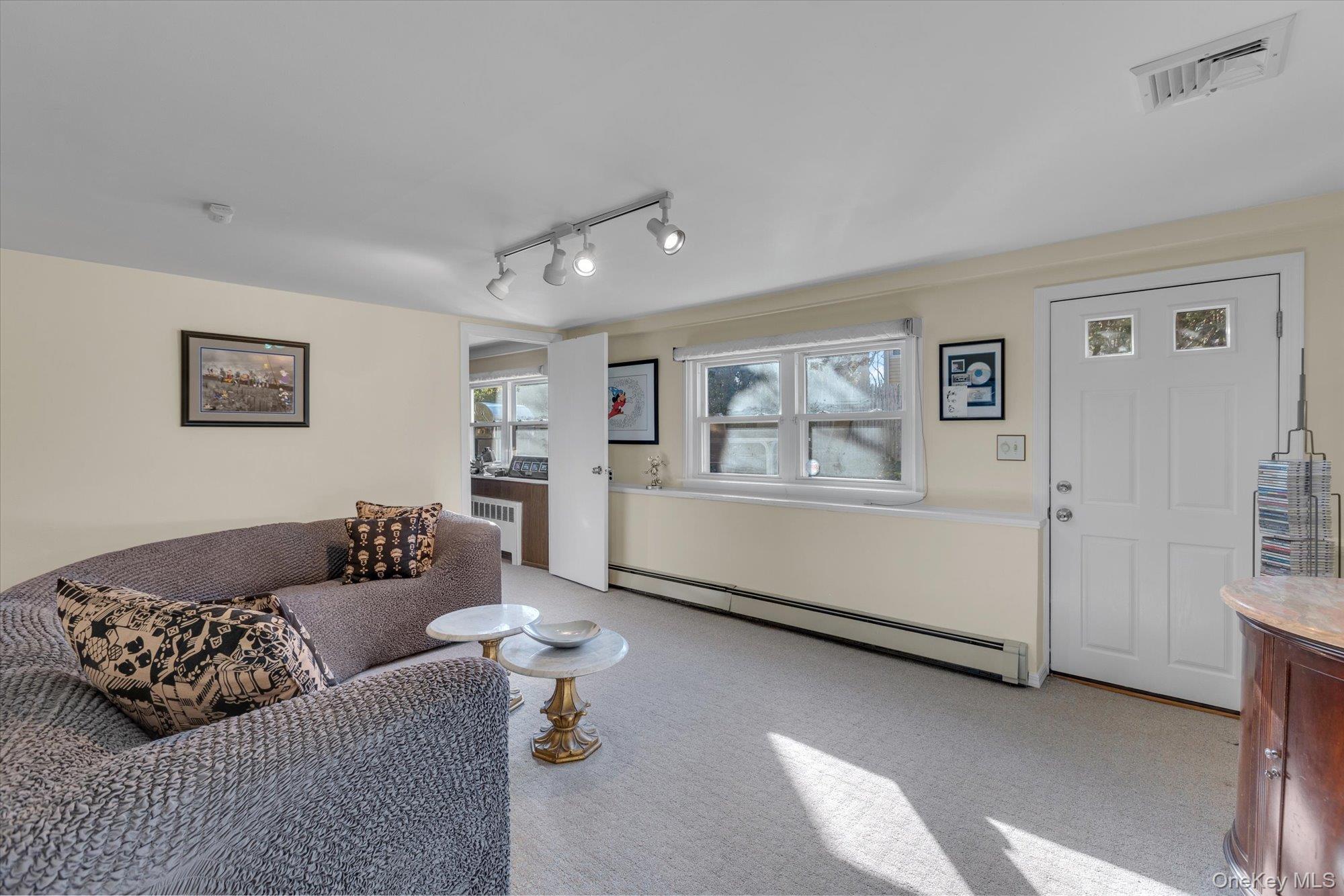 19 Capitol Place, South Huntington, NY 11746