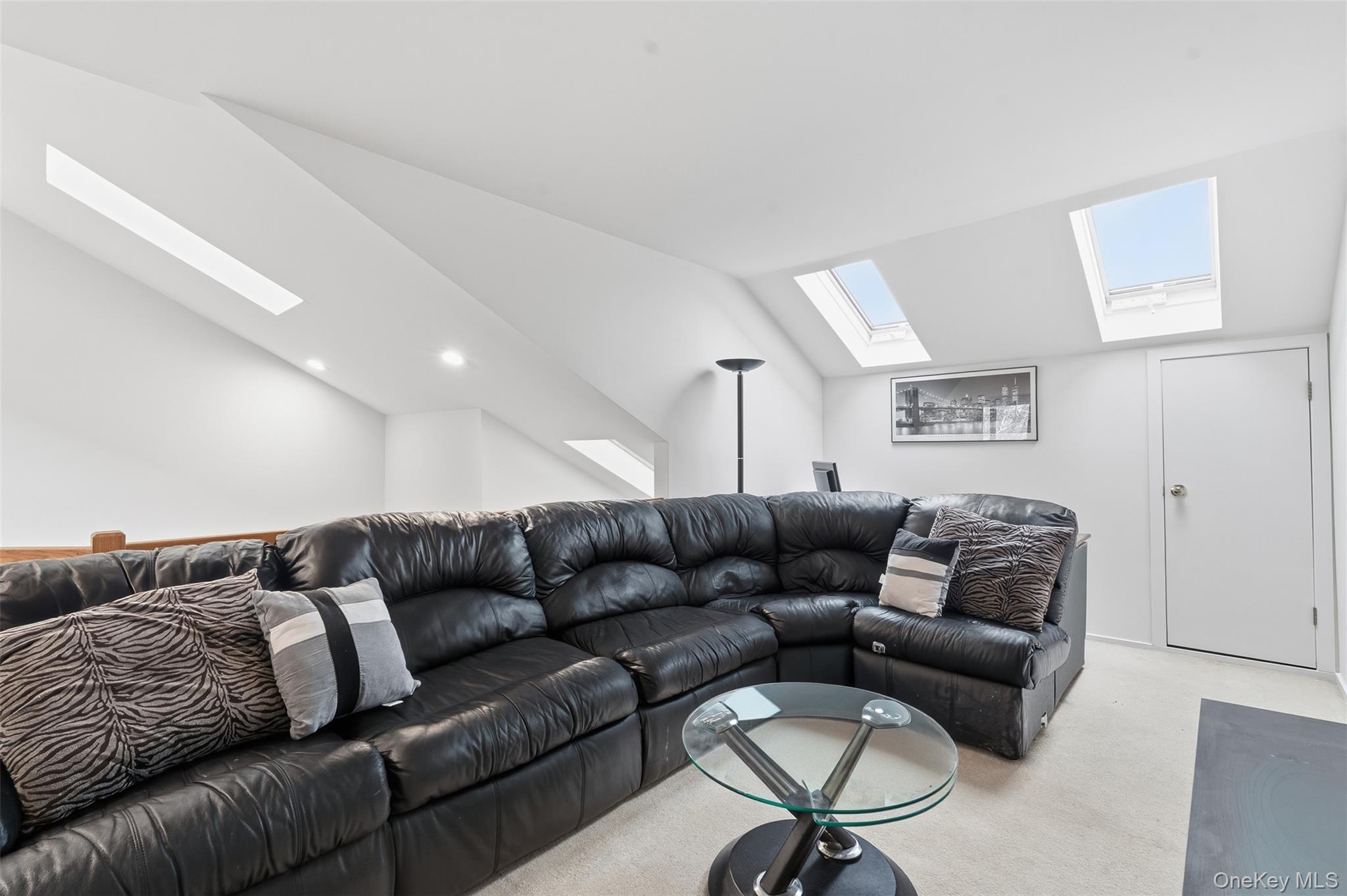 8 Hudson Watch Drive, Ossining, NY 10562