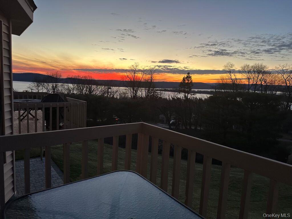 8 Hudson Watch Drive, Ossining, NY 10562