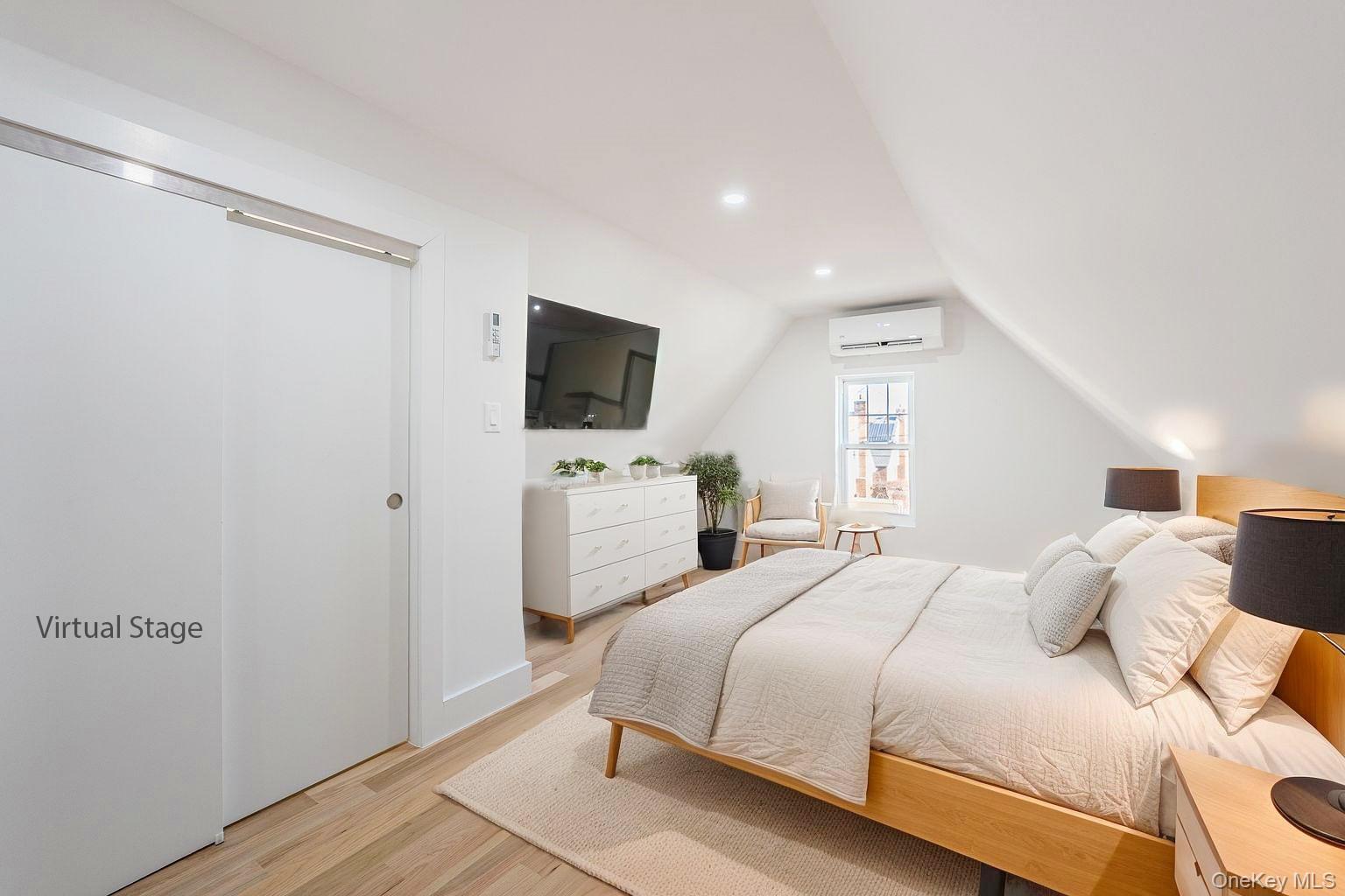 77-10 162nd Street, Flushing, NY 11366