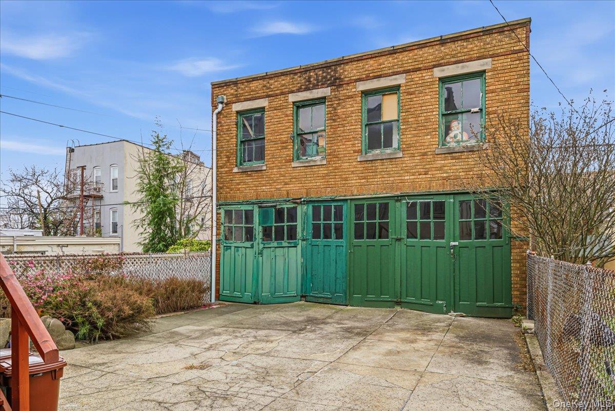 6034 Linden Street, Ridgewood, NY 11385