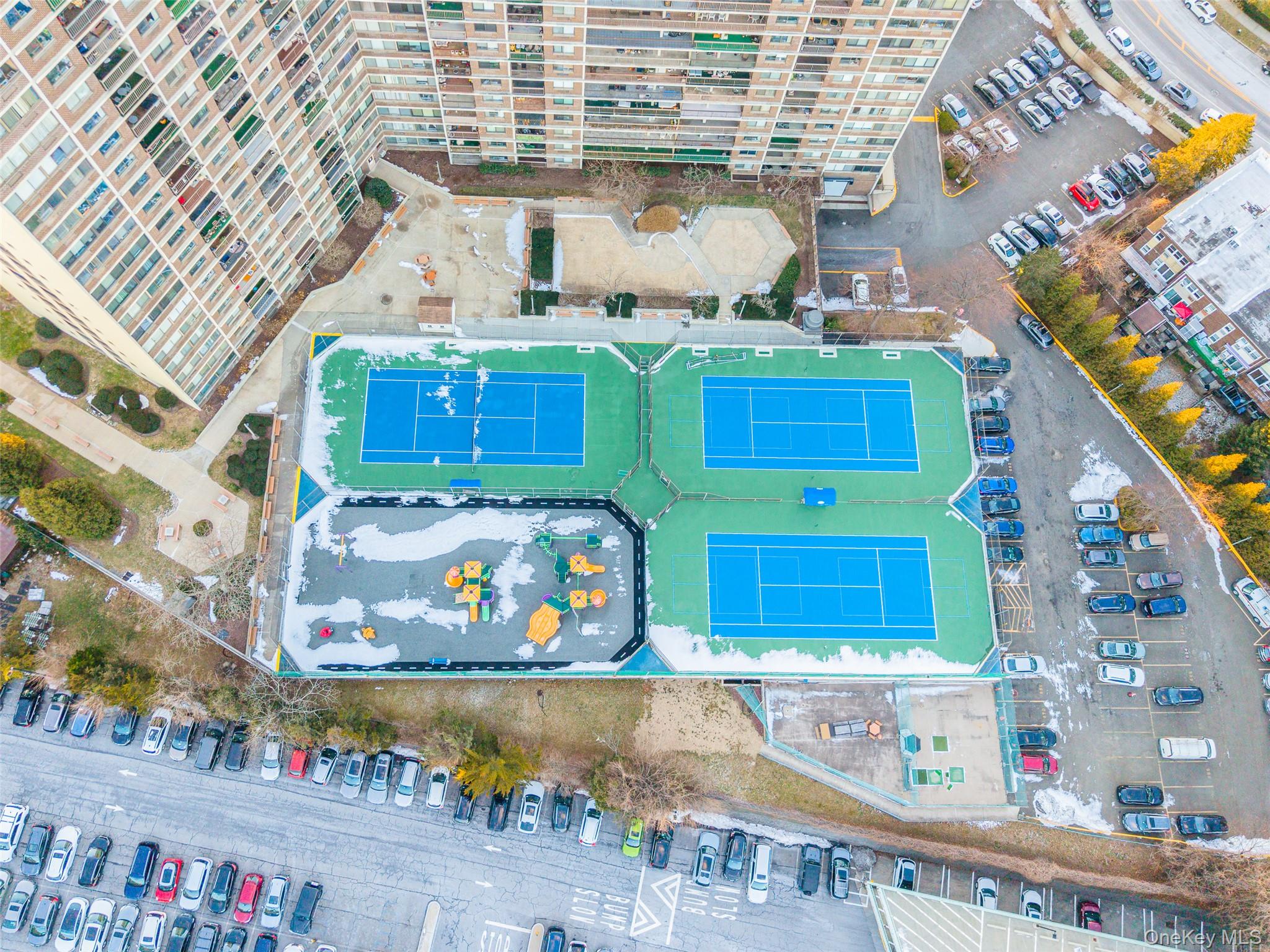 1 Bay Club Drive # 11J, Bayside, NY 11360