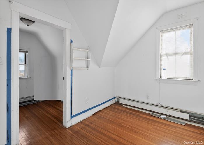 40 MCLAUGHLIN Street, Staten Island, NY 10305