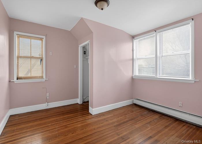 40 MCLAUGHLIN Street, Staten Island, NY 10305