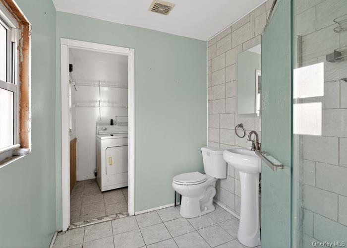 40 MCLAUGHLIN Street, Staten Island, NY 10305