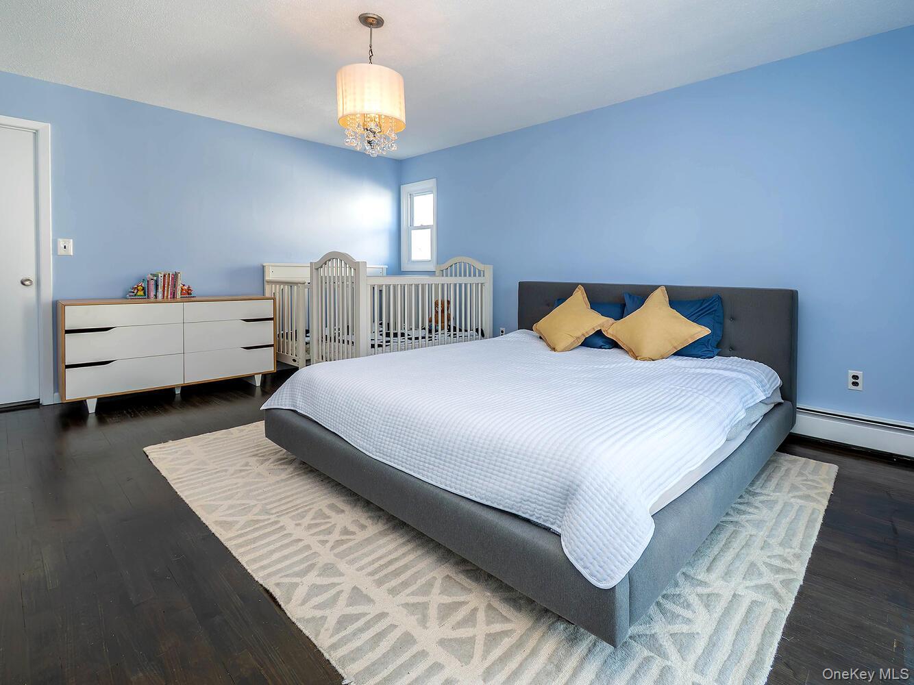 127 Cow Neck Road, Port Washington, NY 11050