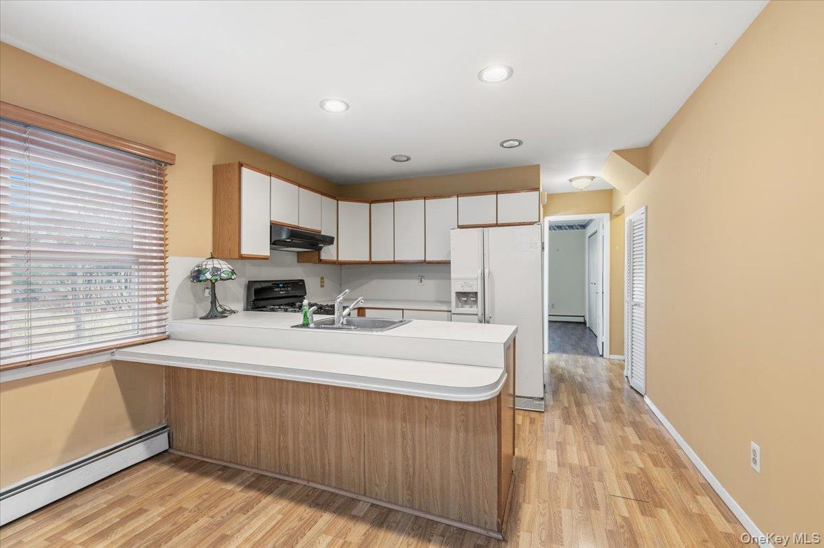 13 Jean Road, West Islip, NY 11795