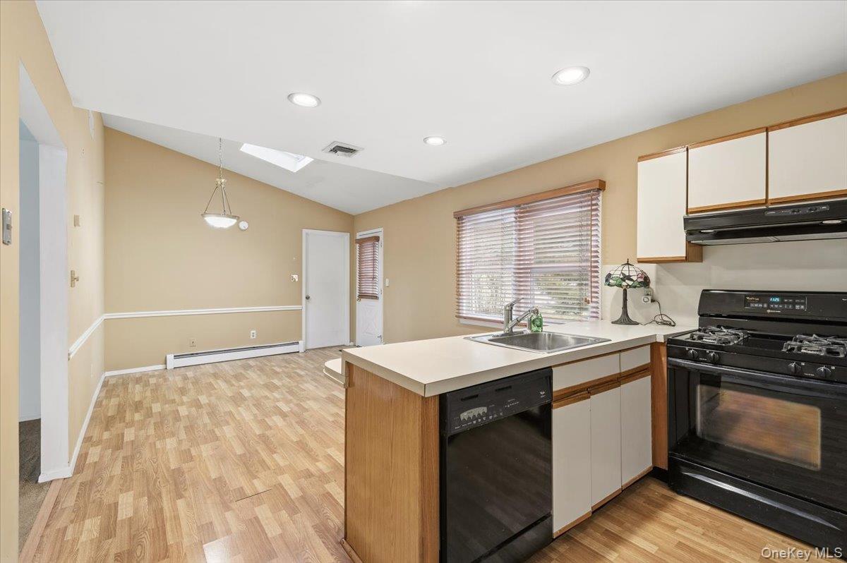 13 Jean Road, West Islip, NY 11795