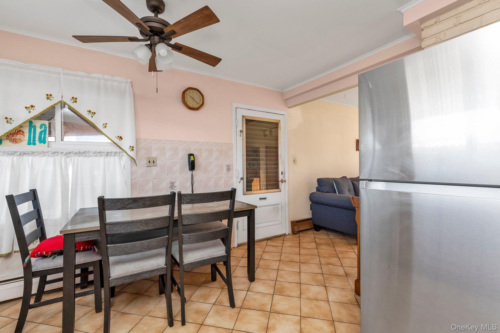 8 Straight Lane, Levittown, NY 11756