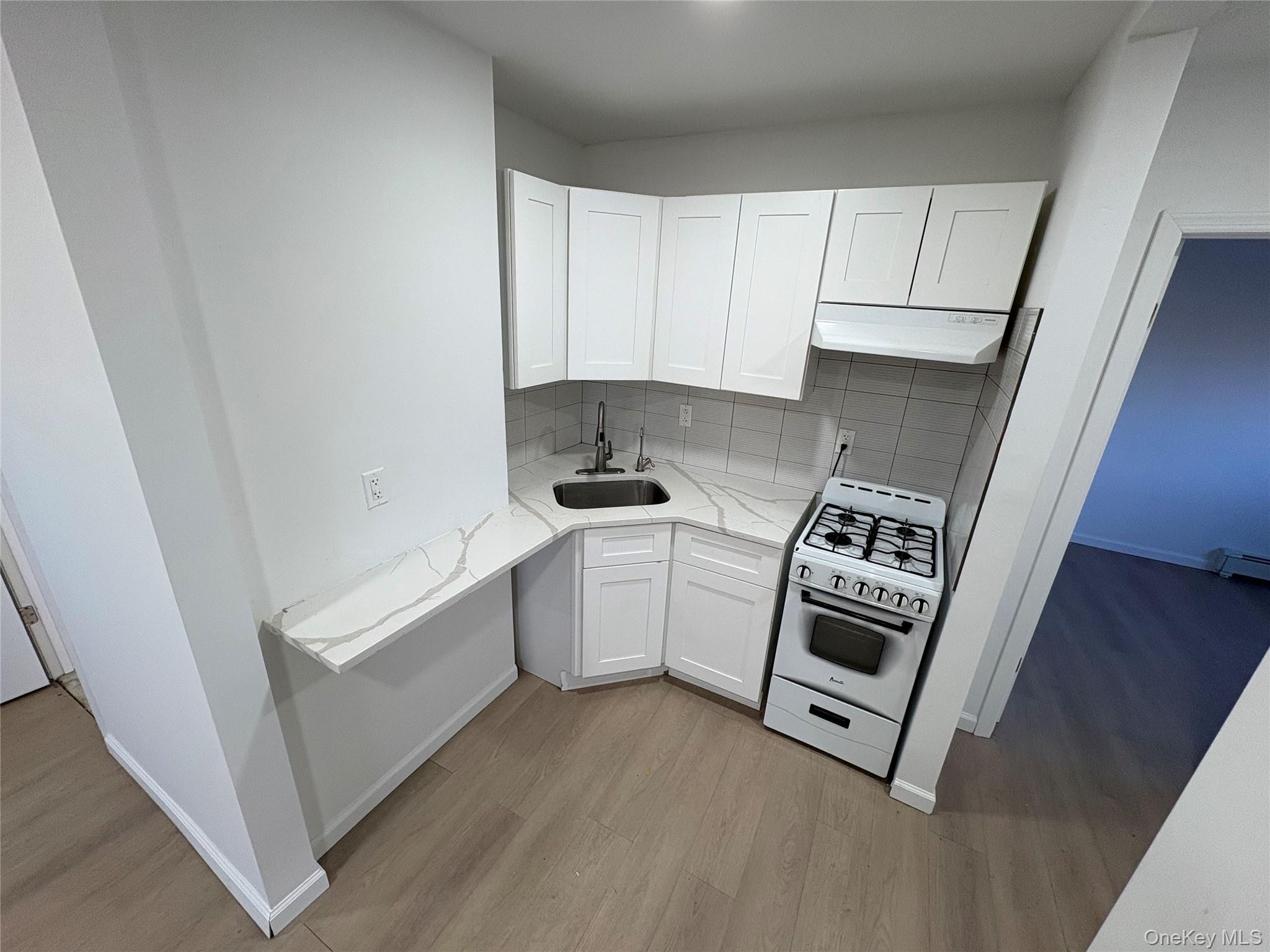 5494 Expressway Drive S, Holtsville, NY 11742