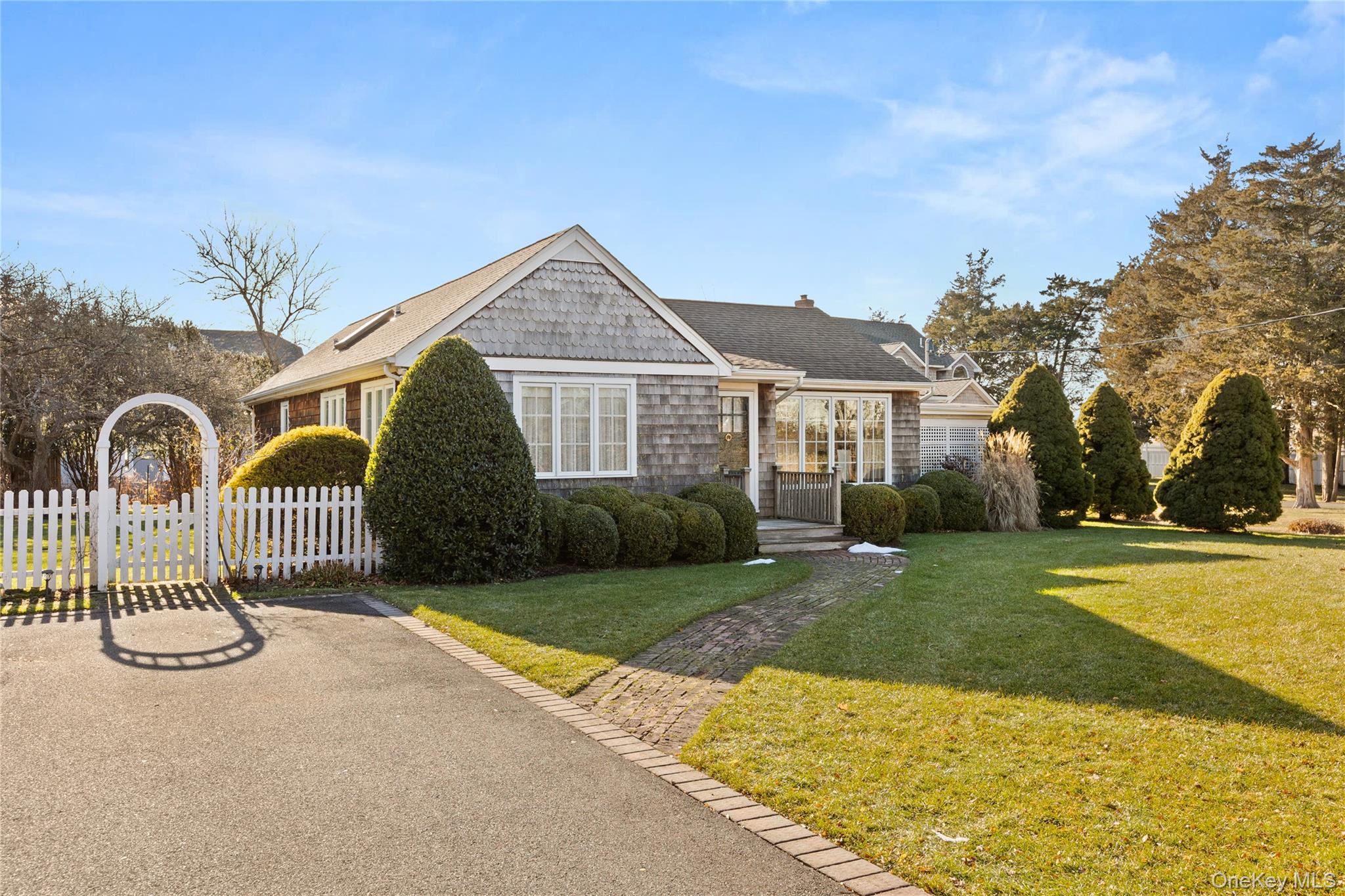 5A Bay Road, East Patchogue, NY 11772