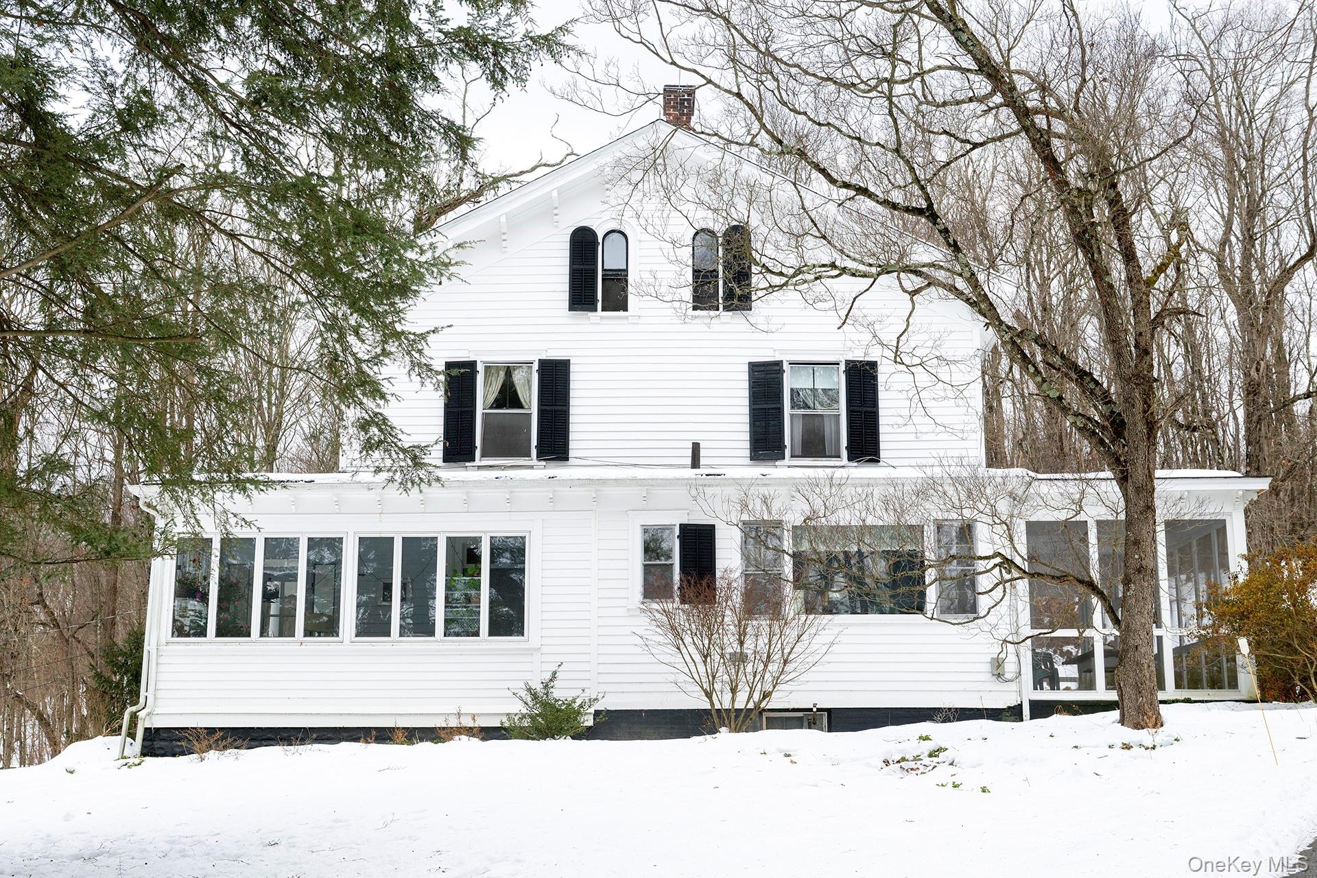 819 Van Wagner Road, Poughkeepsie, NY 12601