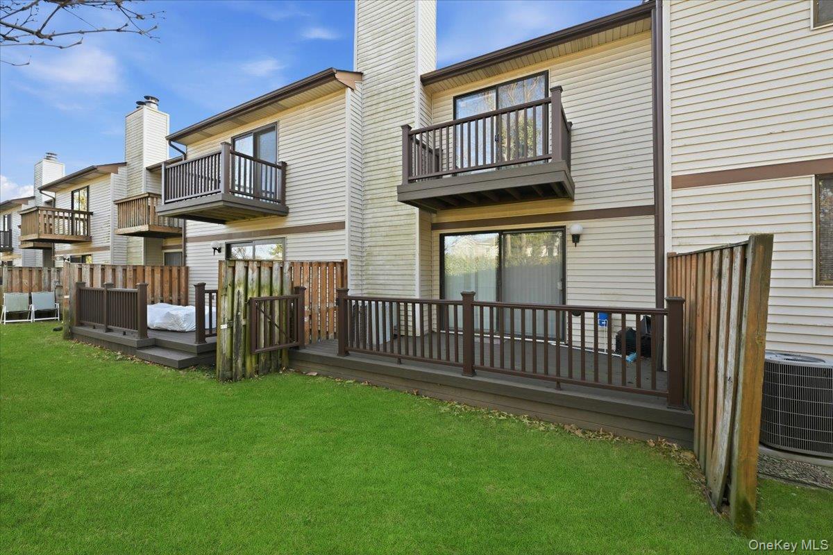 132 Laurel Lane, Wantagh, NY 11793