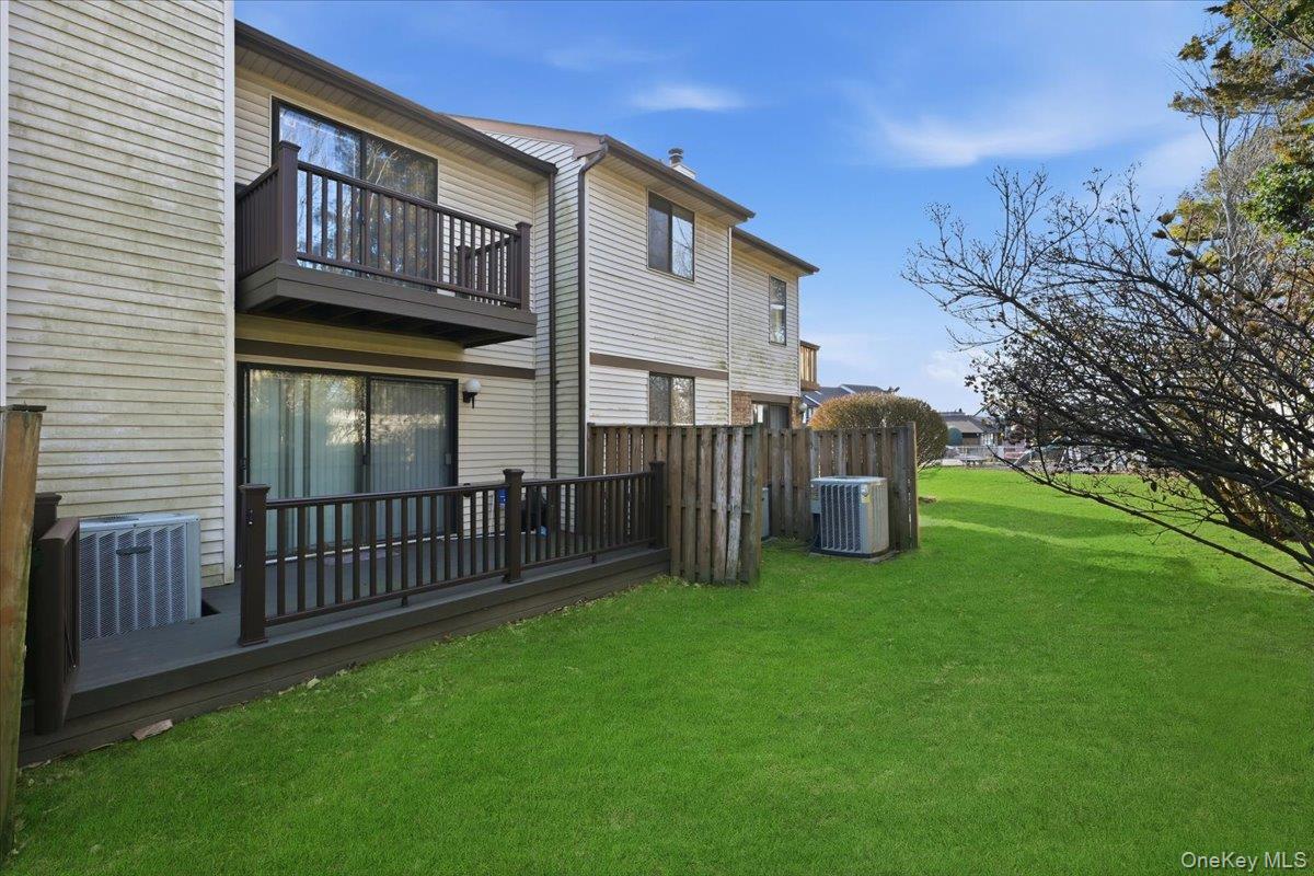 132 Laurel Lane, Wantagh, NY 11793