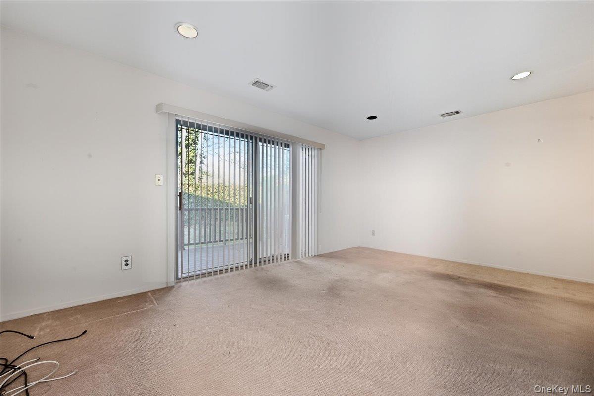 132 Laurel Lane, Wantagh, NY 11793