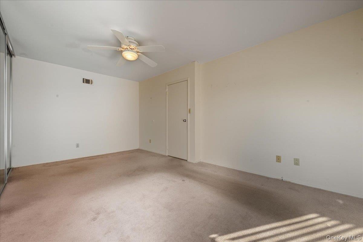 132 Laurel Lane, Wantagh, NY 11793