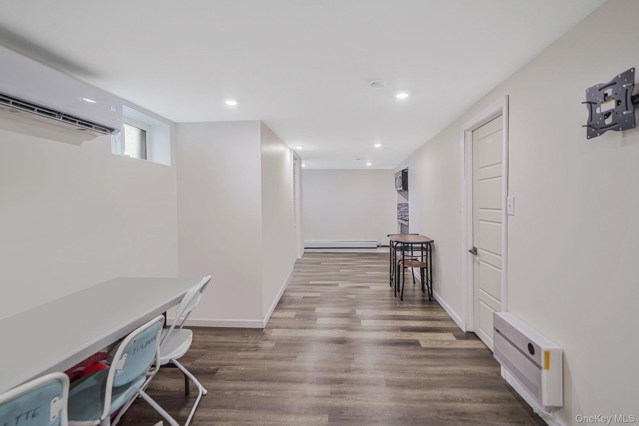 189 Oak Street, West Hempstead, NY 11552