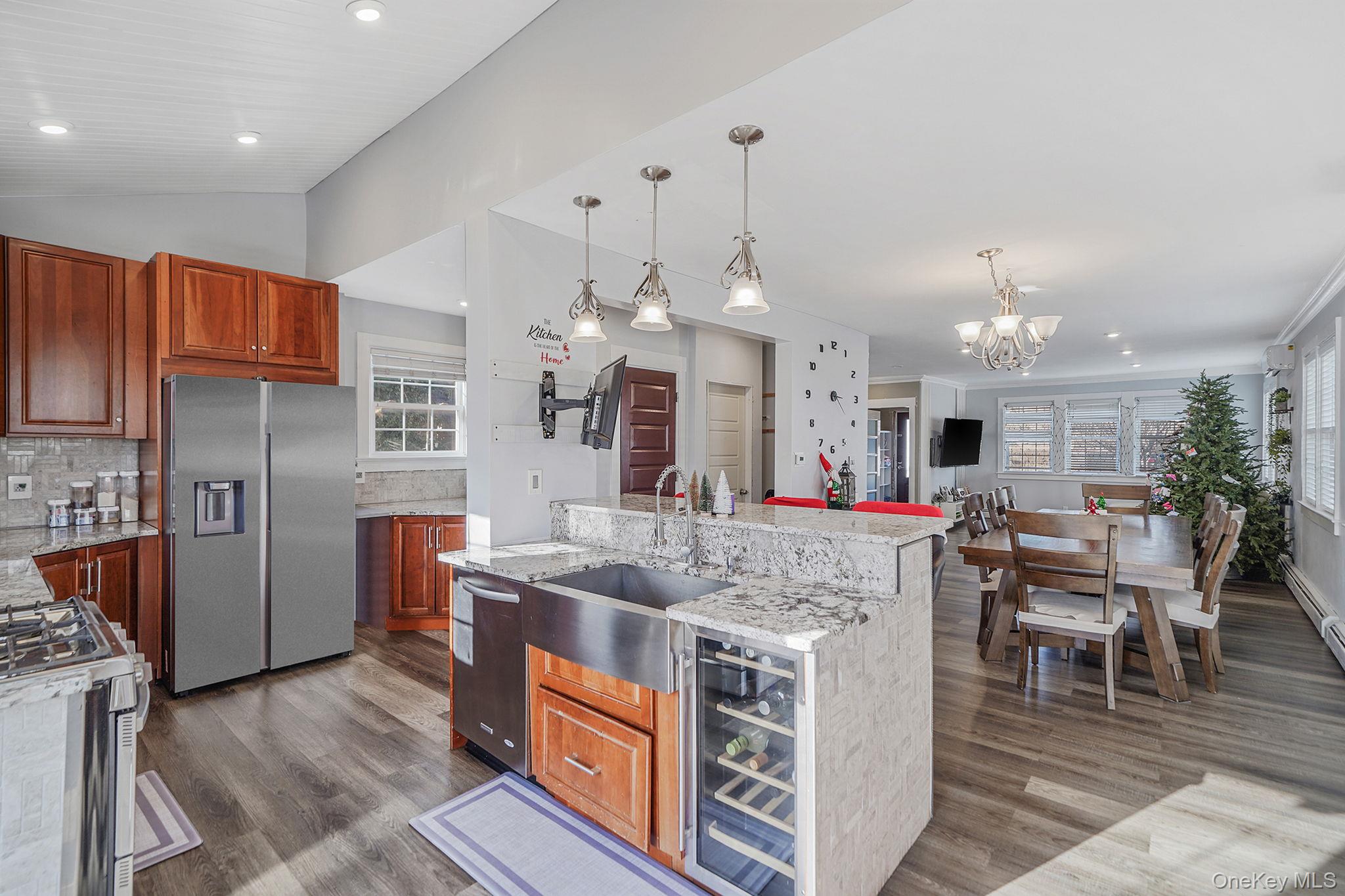 189 Oak Street, West Hempstead, NY 11552