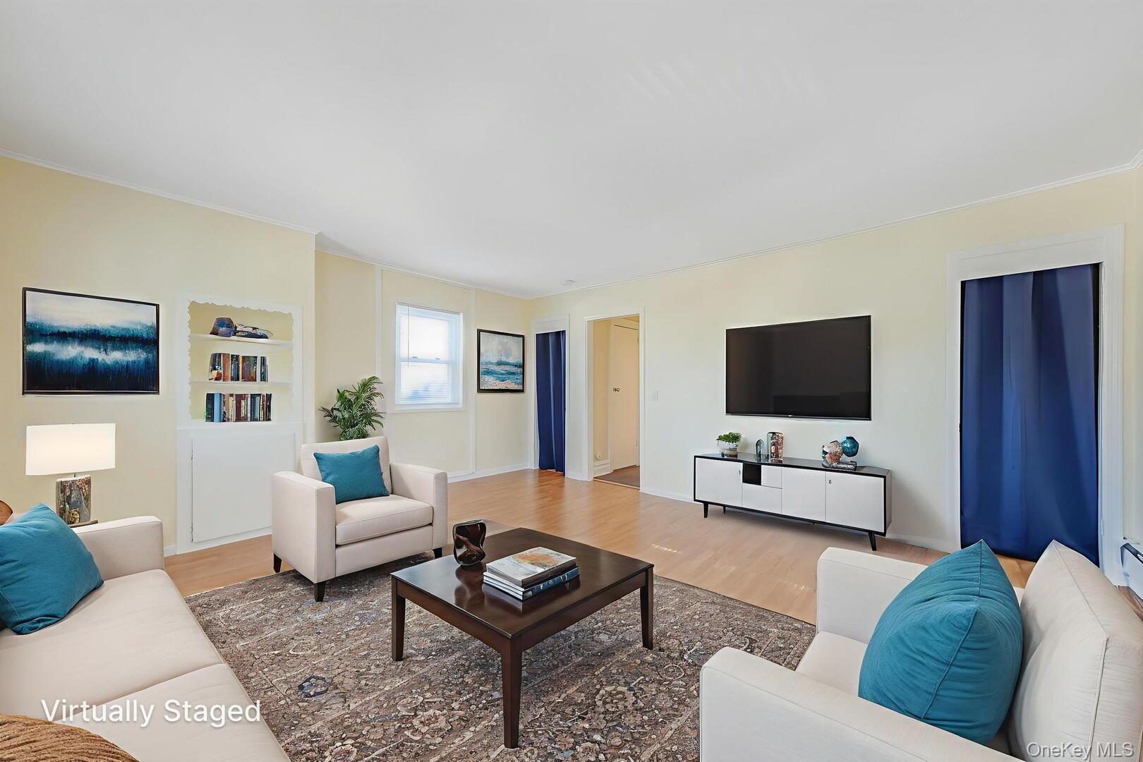 39 Chapman Place # 2, Bay Shore, NY 11706