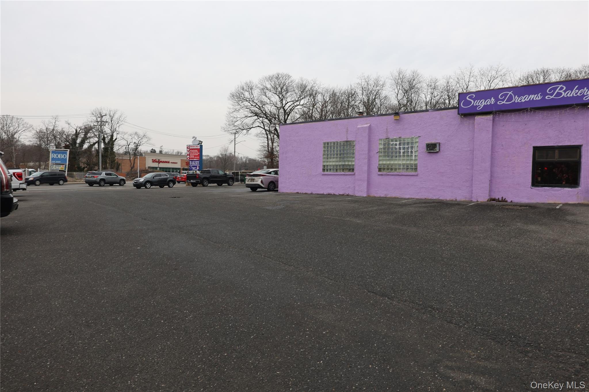 15 S Country Road, East Patchogue, NY 11772