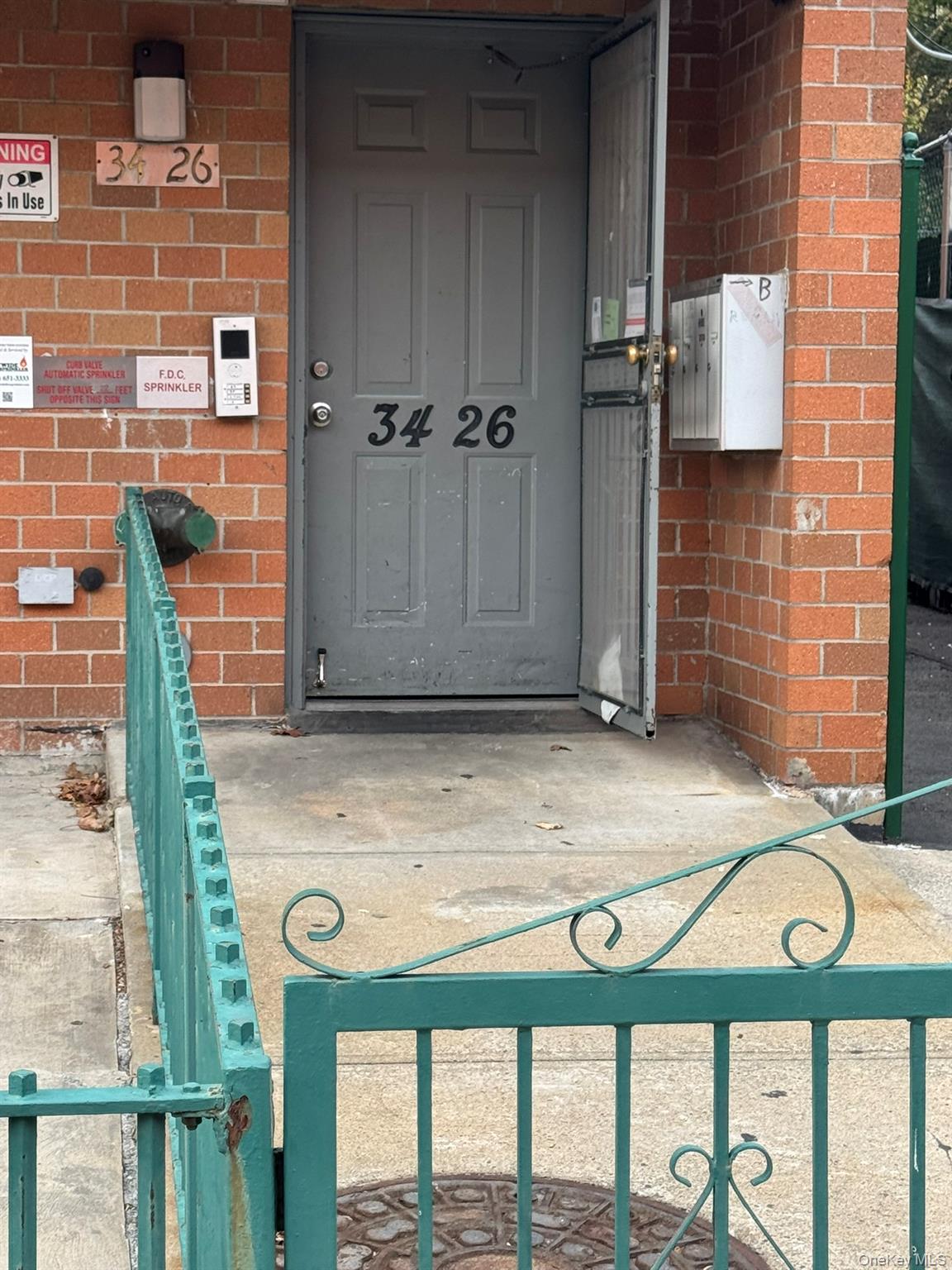 34-26 10 Street, Astoria, NY 11106