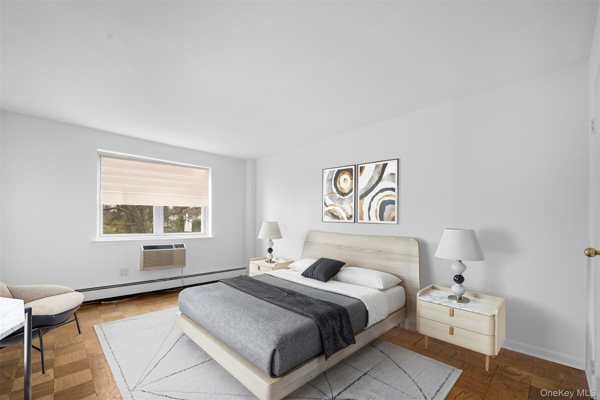 10 Ipswich Avenue # 4M, Great Neck, NY 11021