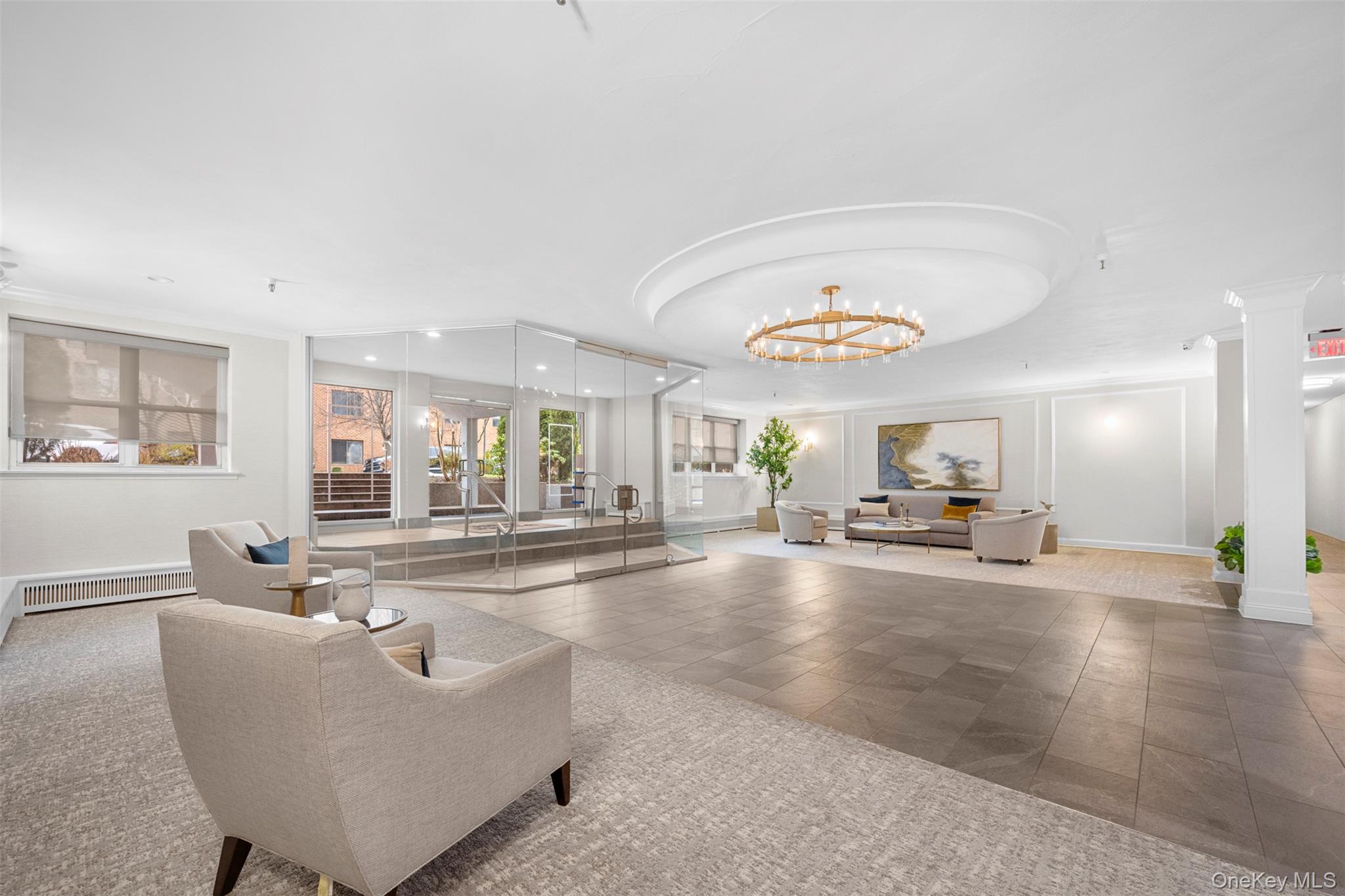 10 Ipswich Avenue # 4M, Great Neck, NY 11021