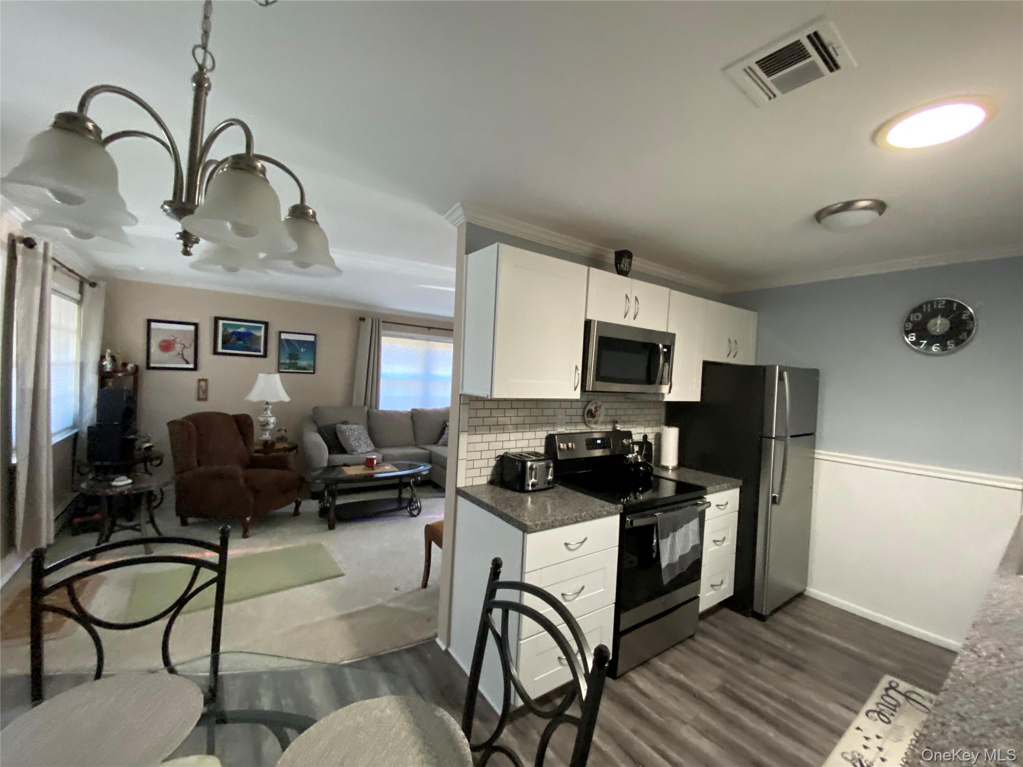 274 Berwick Court # A, Ridge, NY 11961