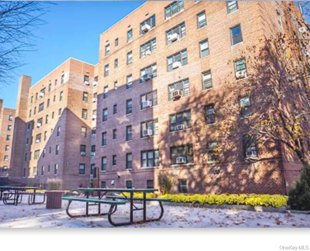 30 Ehrbar Ave # 102, Mount Vernon, NY 10552