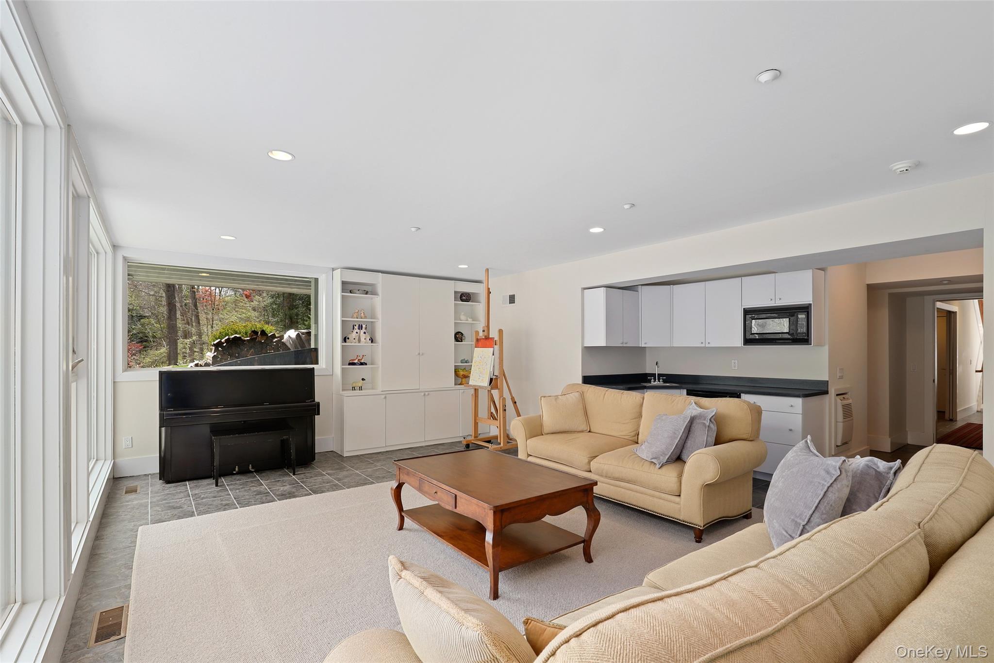 17 Fox Run Road, Pound Ridge, NY 10576