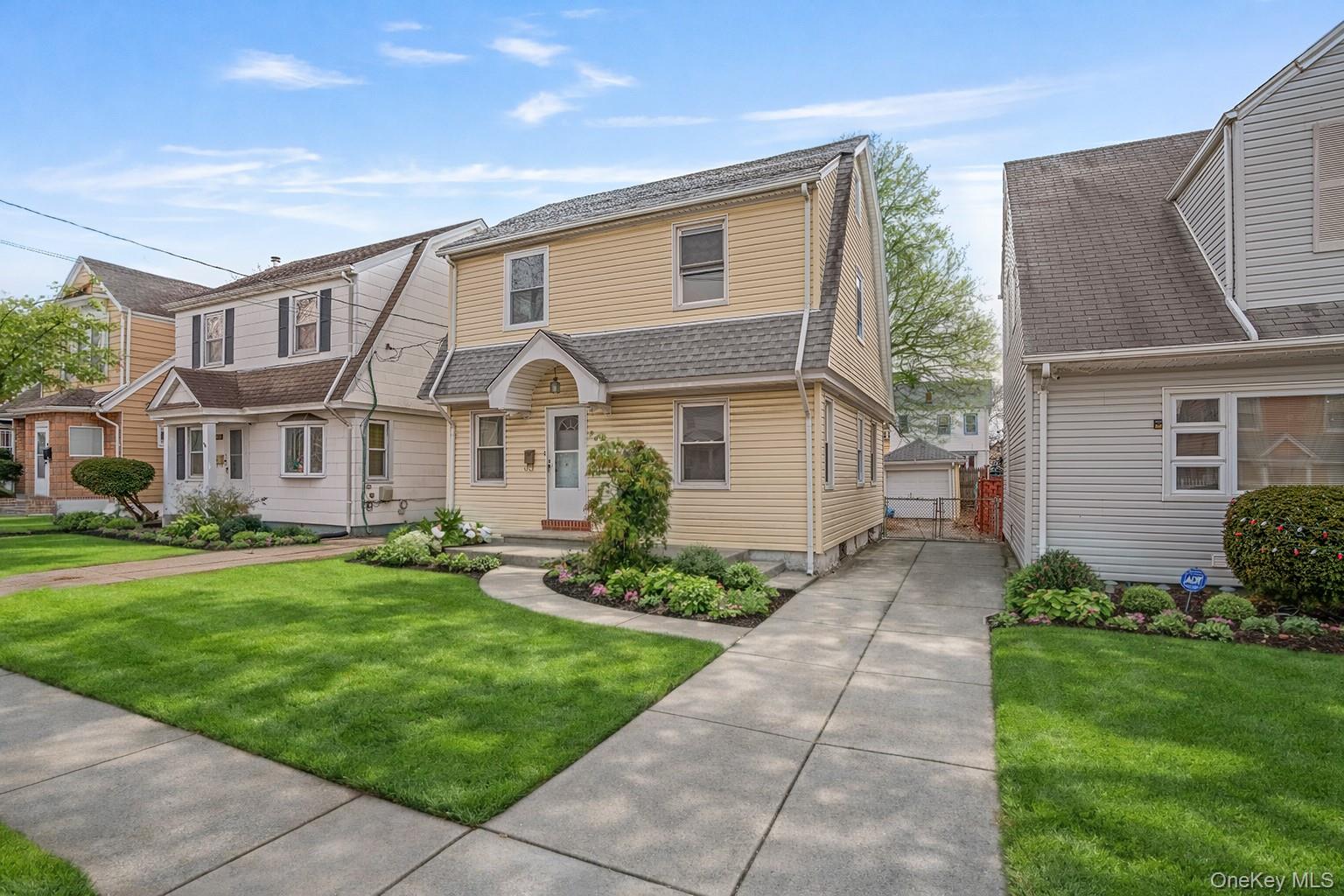 9020 205th Street, Hollis, NY 11423