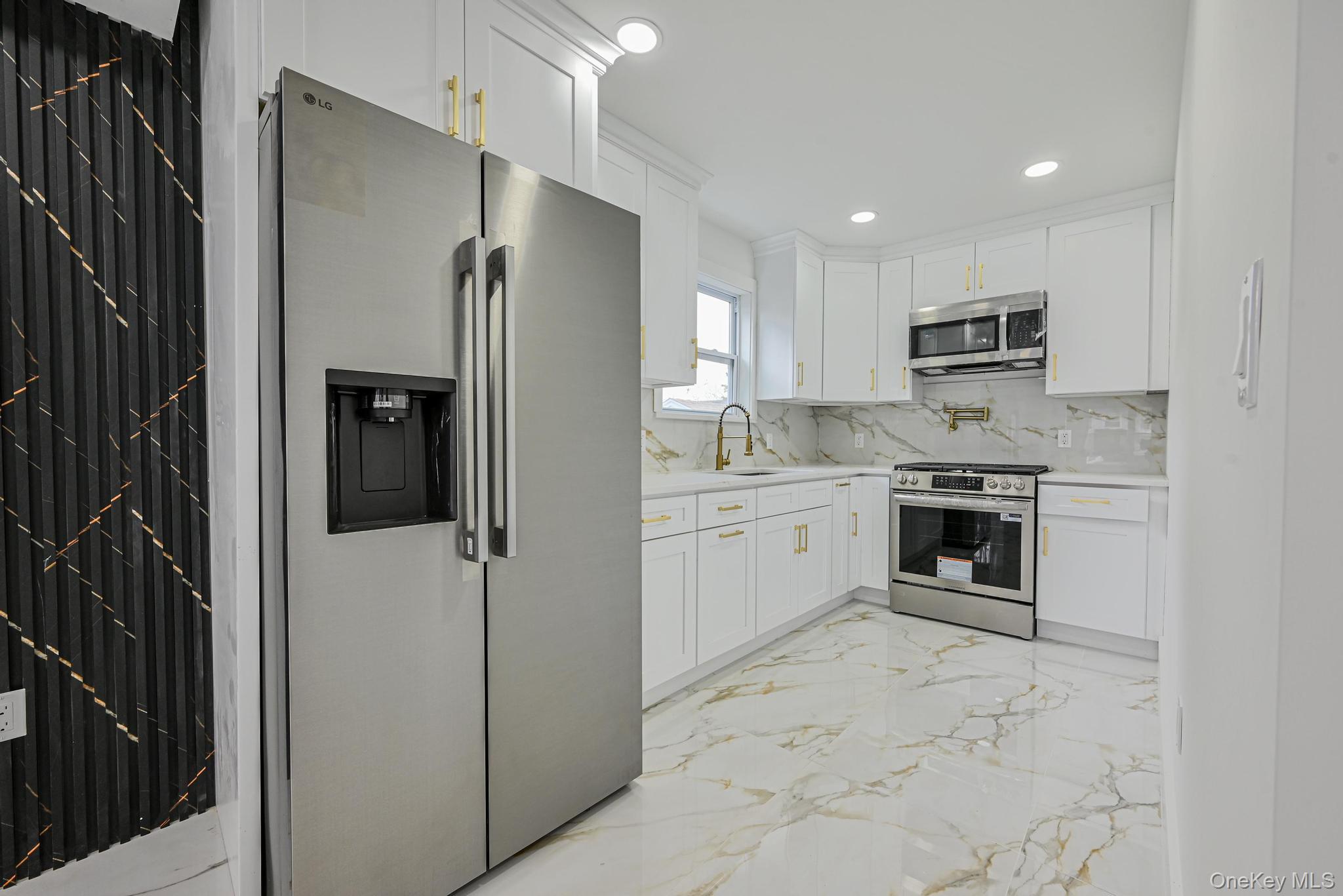 44 Catherine Avenue, Franklin Square, NY 11010