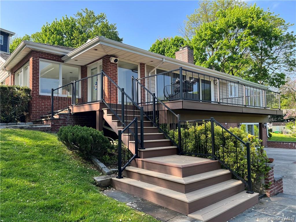 13 Dock Pathway, New Rochelle, NY 10801
