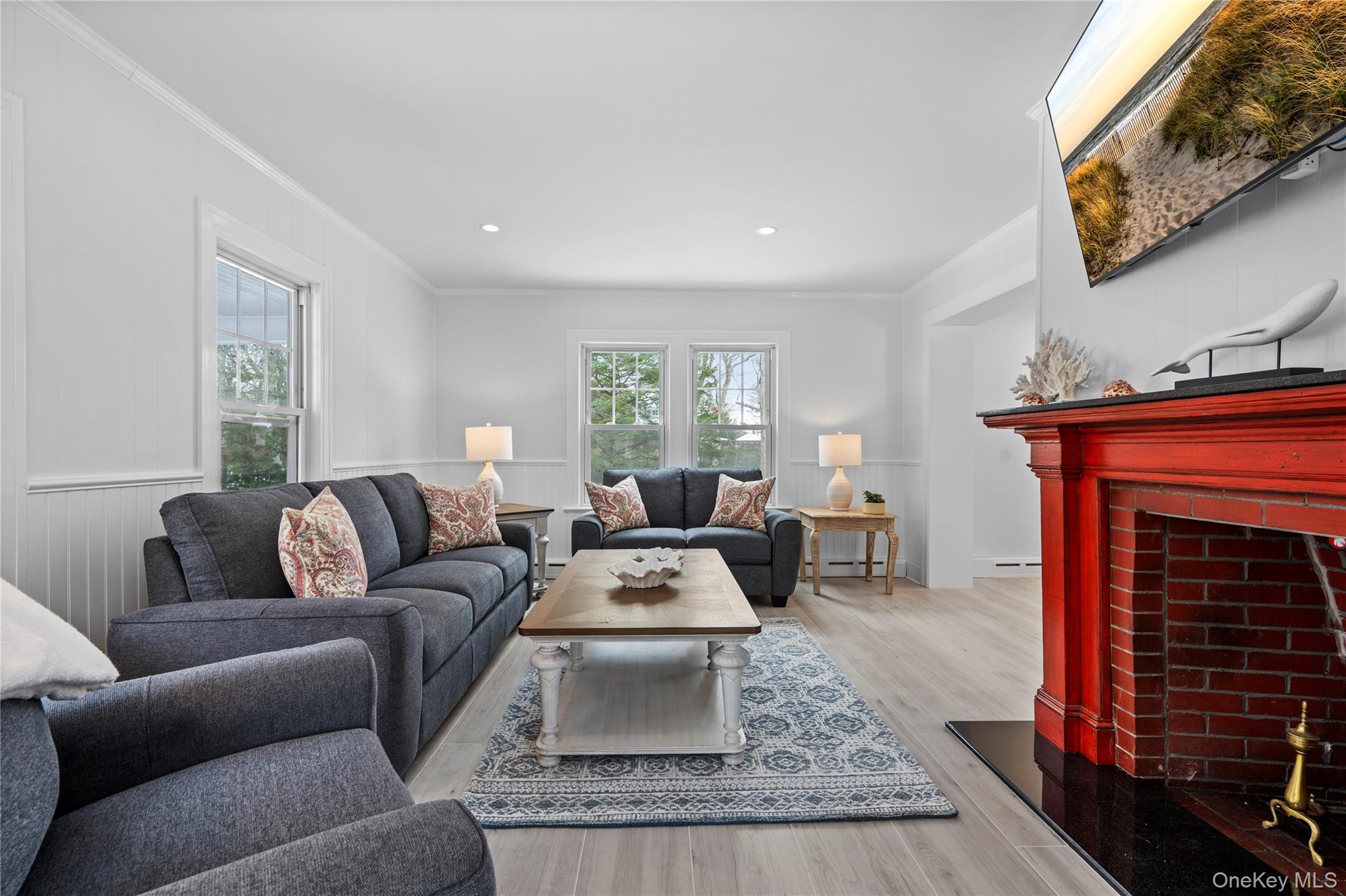 74 Montauk Highway, Quogue, NY 11959