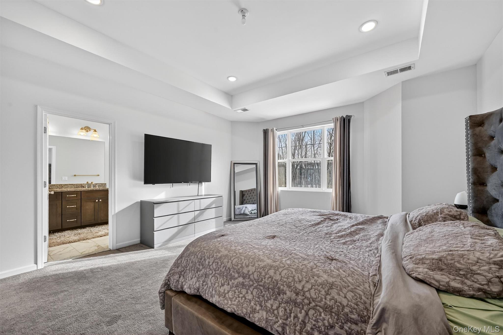 76 Magnolia Park Road, Middletown, NY 10940