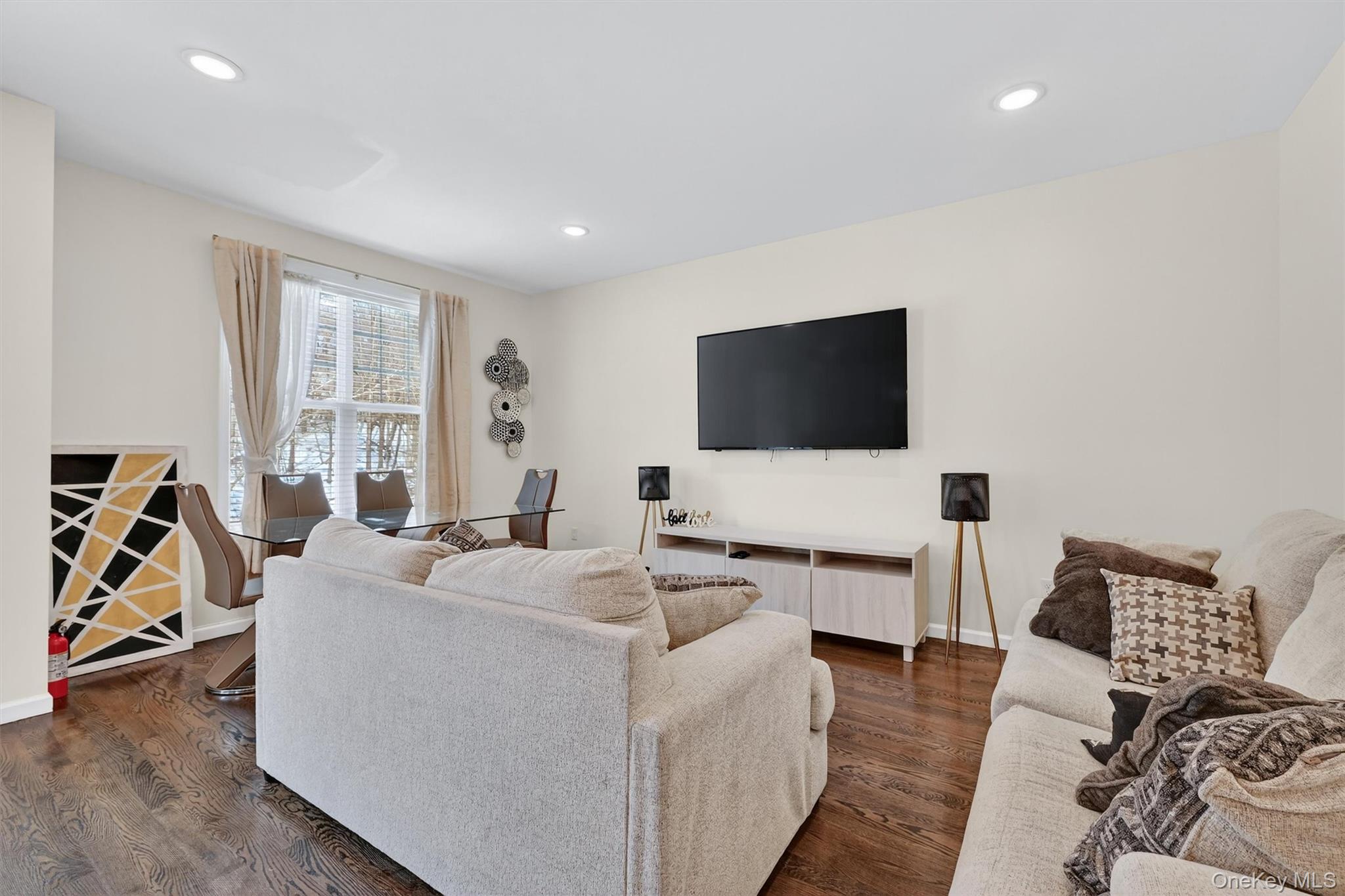 76 Magnolia Park Road, Middletown, NY 10940