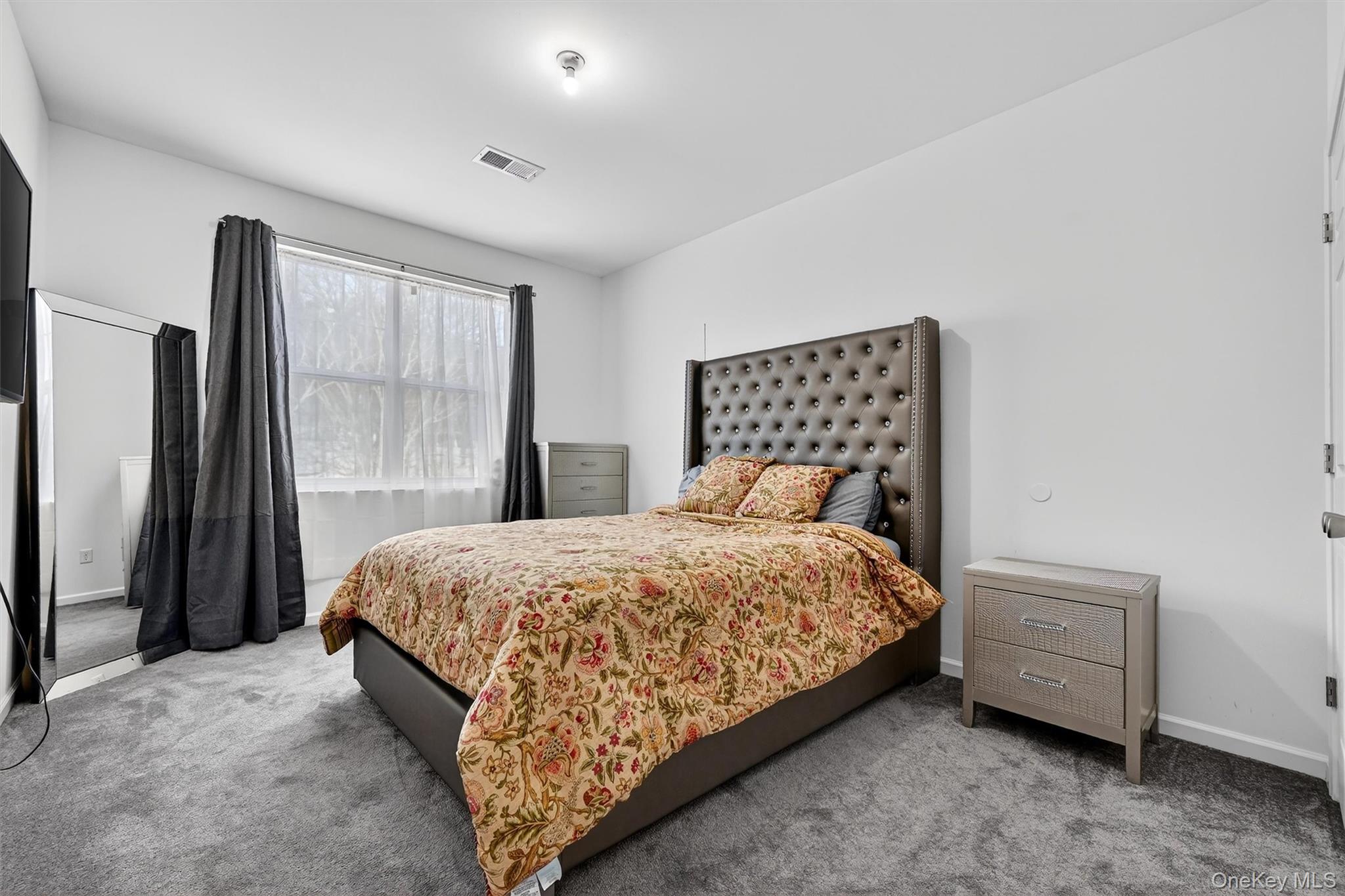 76 Magnolia Park Road, Middletown, NY 10940