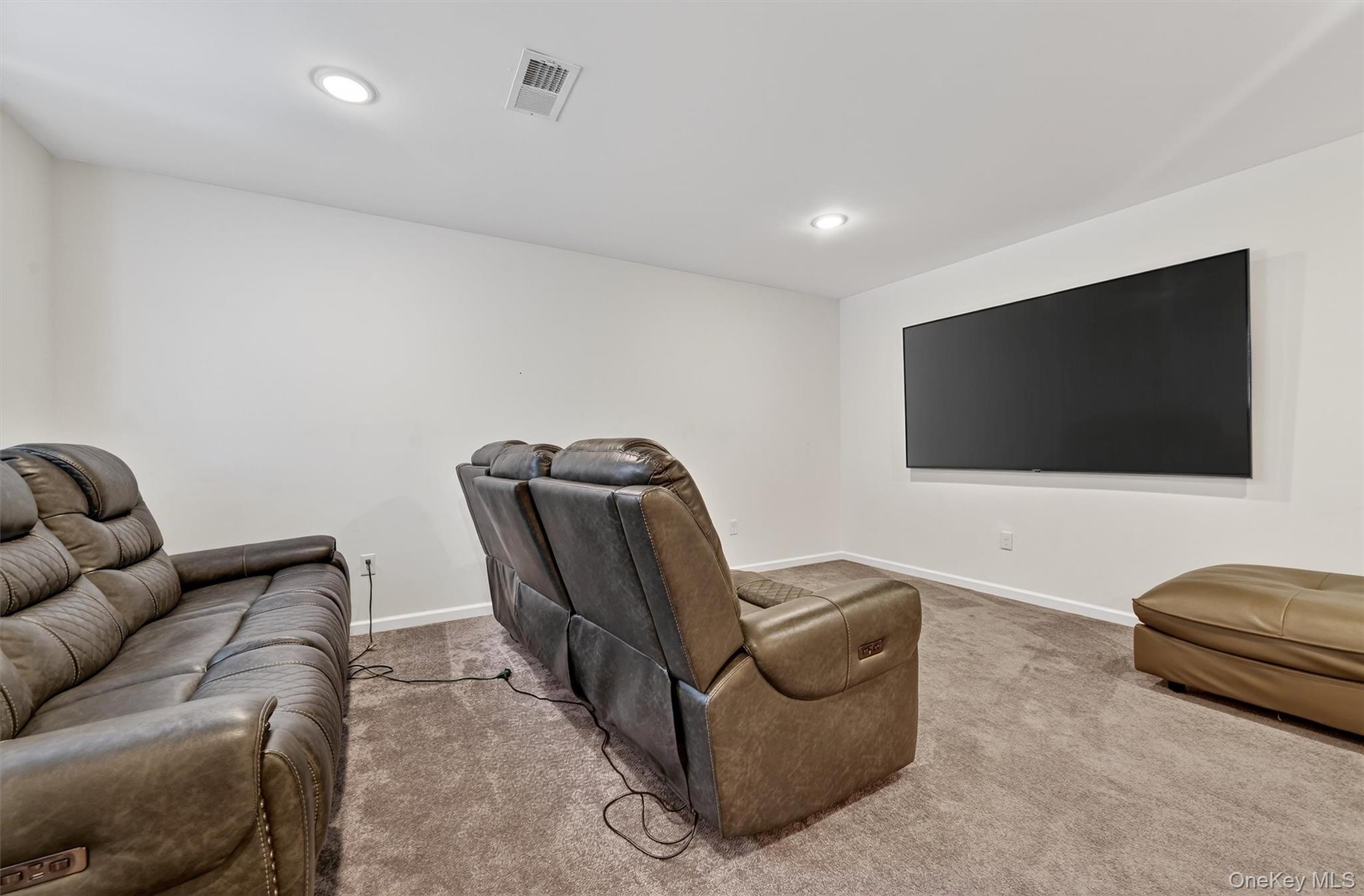 76 Magnolia Park Road, Middletown, NY 10940